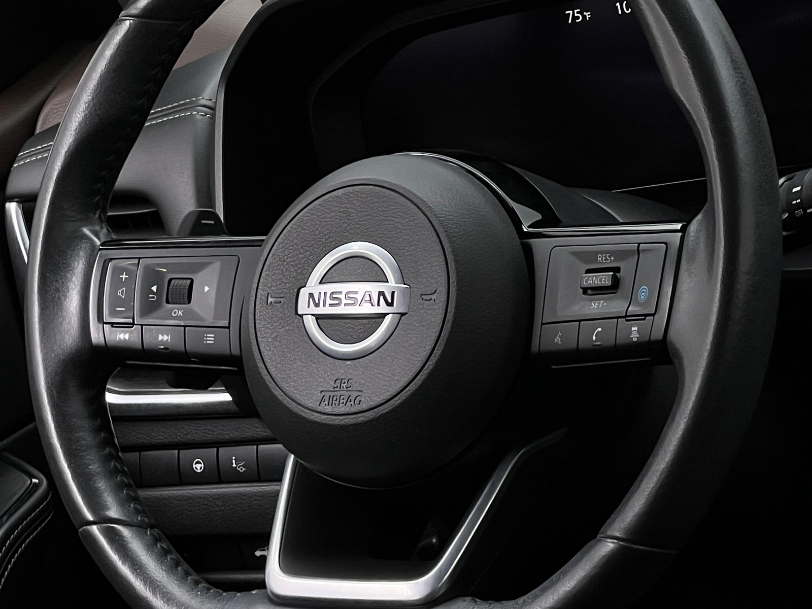 Thumbnail: 2021 Nissan Rogue - 4