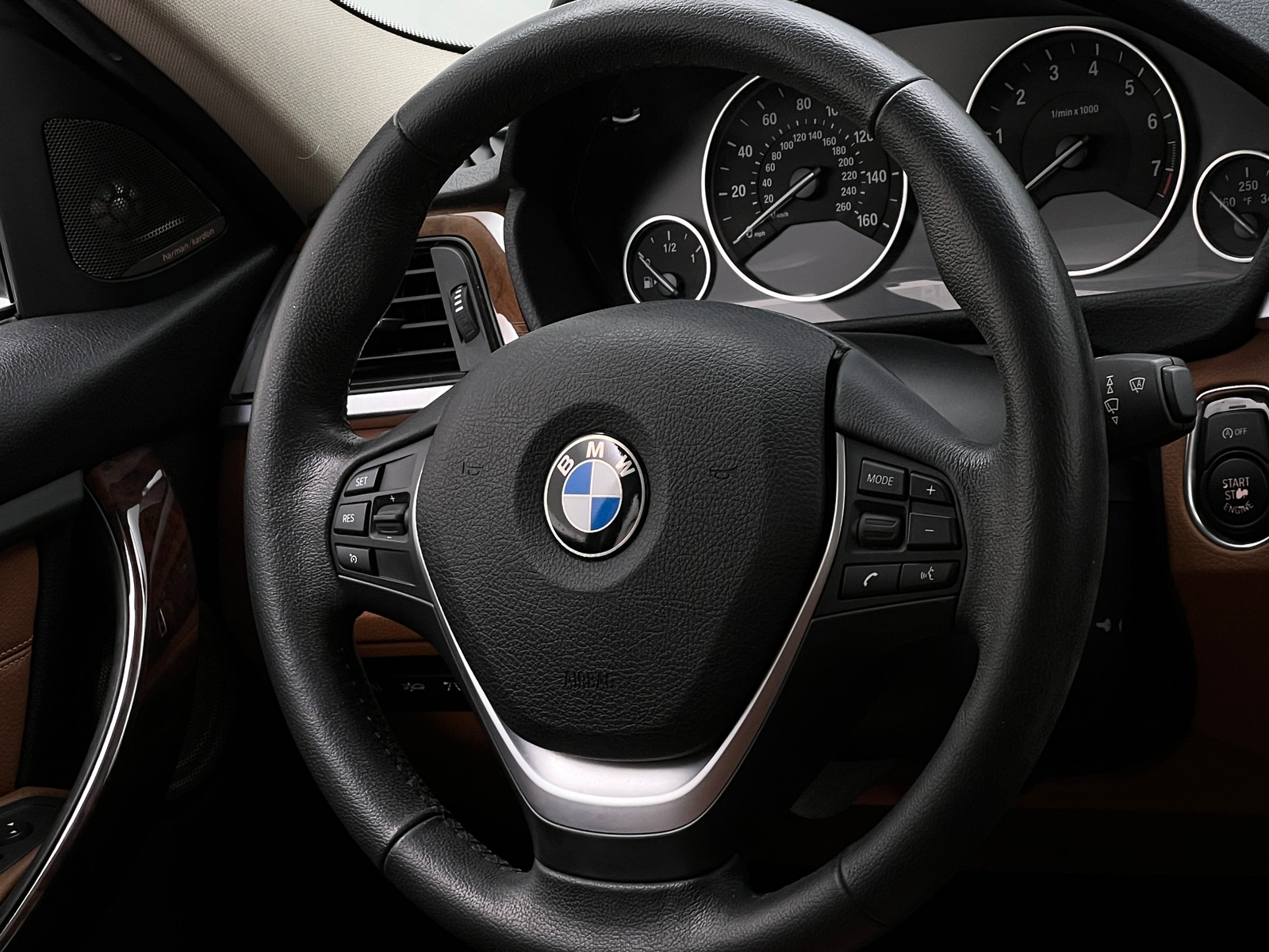 Thumbnail: 2012 BMW 3 Series - 4