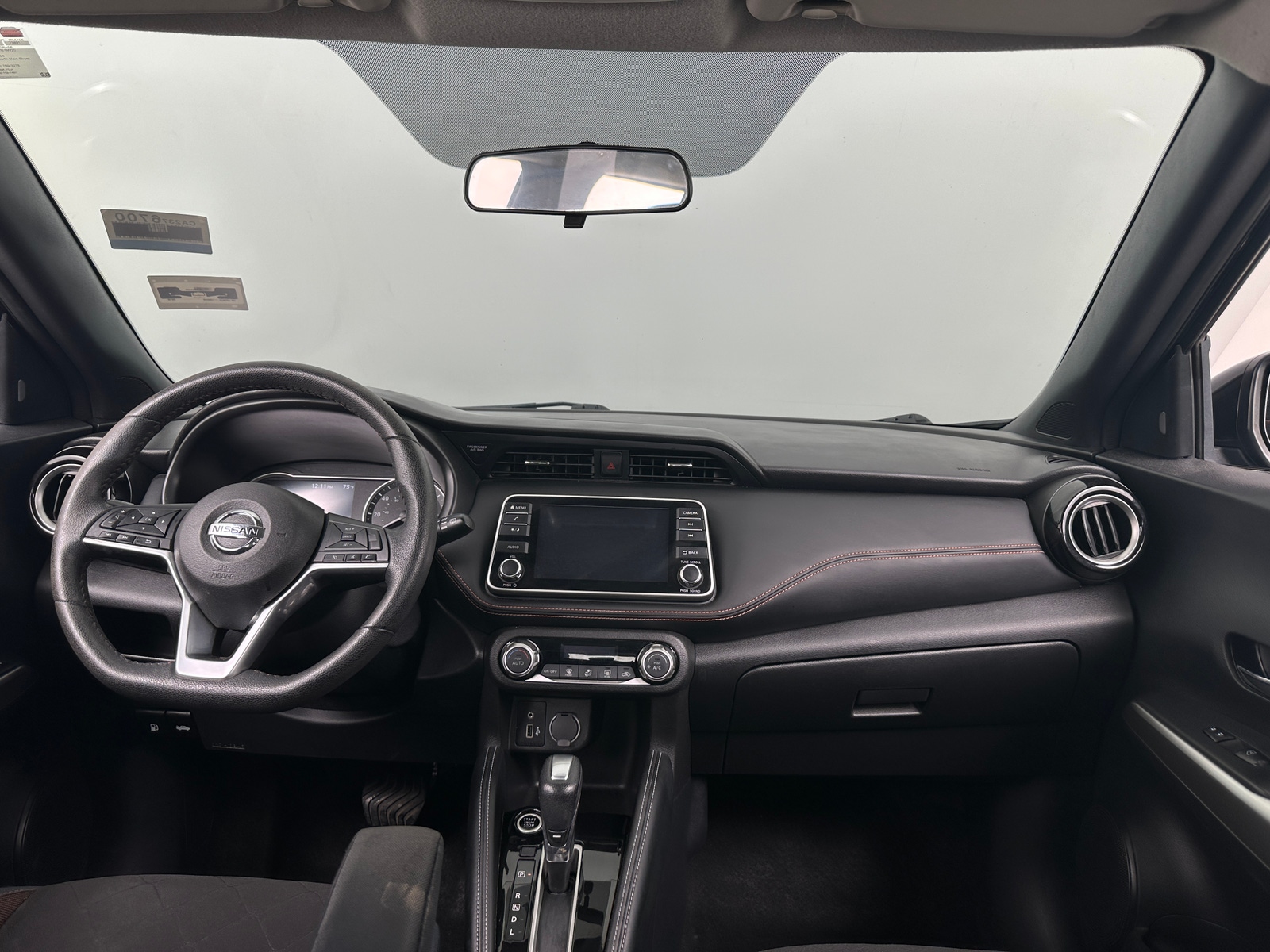 Thumbnail: 2018 Nissan Kicks - 3