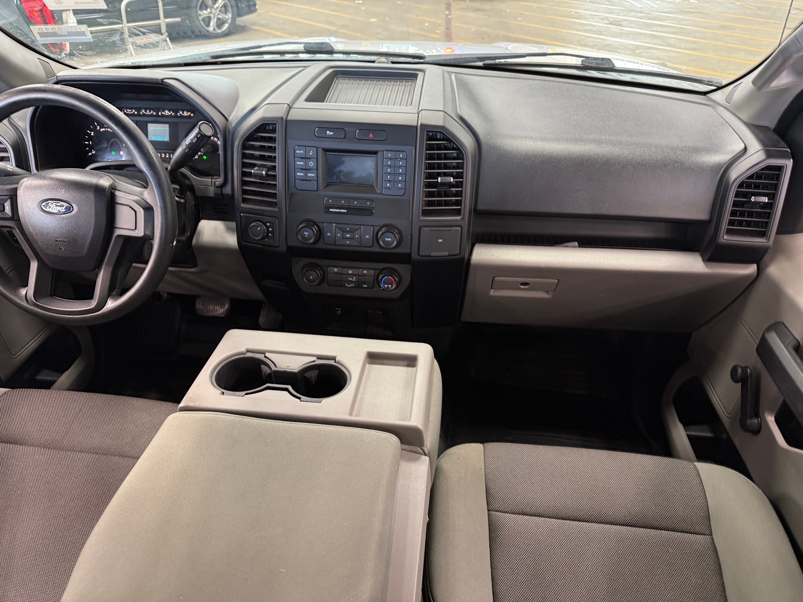 Thumbnail: 2017 Ford Econoline - 3
