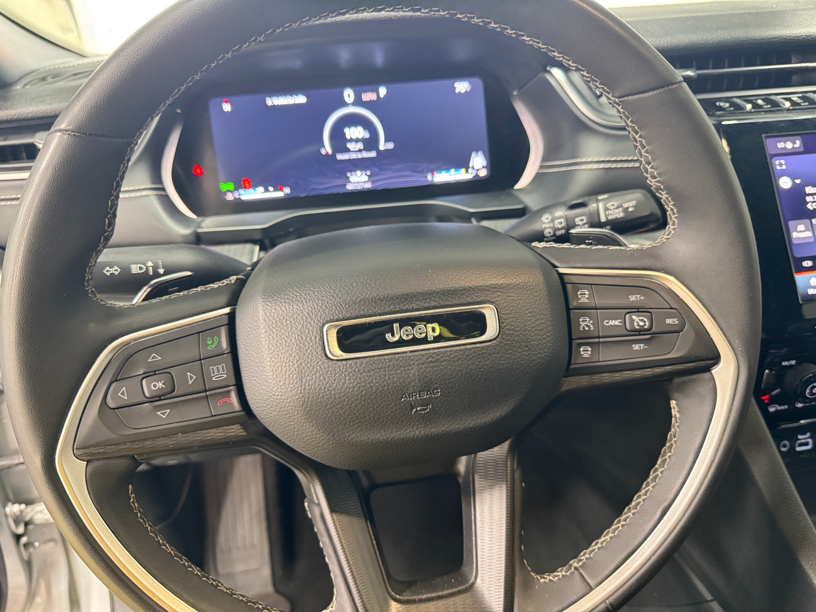 Thumbnail: 2024 Jeep Grand Cherokee - 4