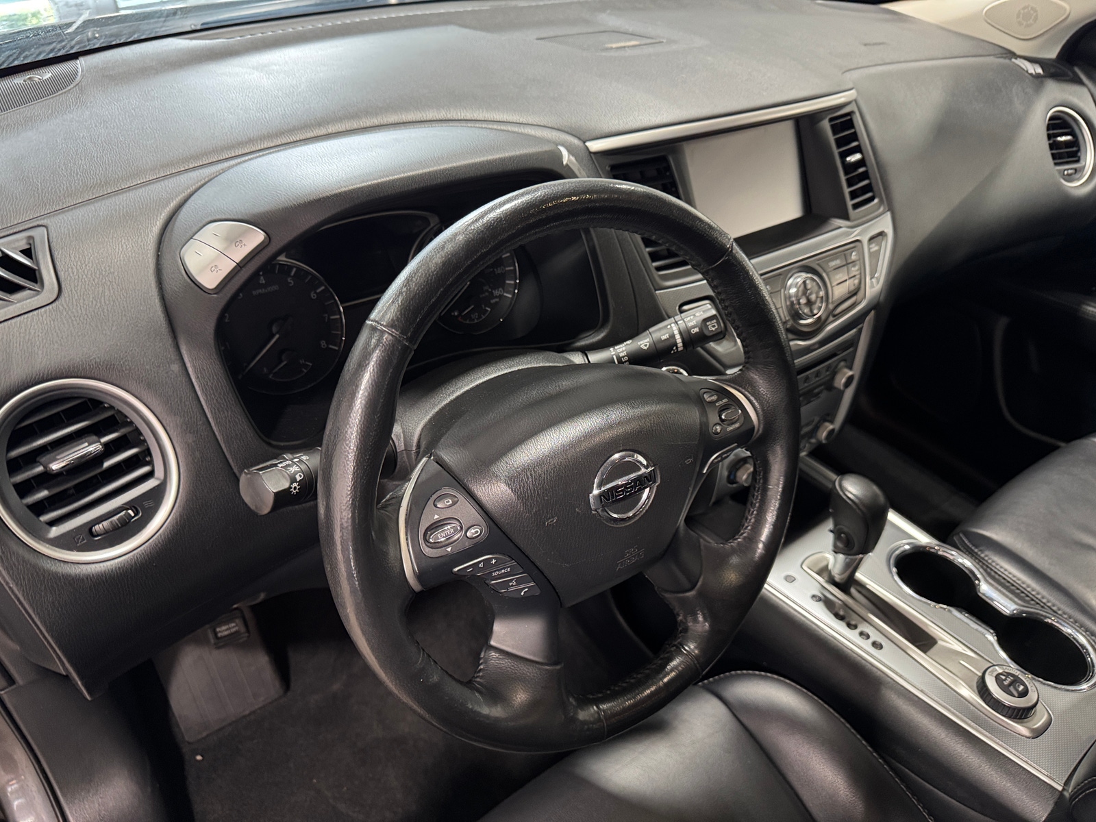 Thumbnail: 2019 Nissan Pathfinder - 2