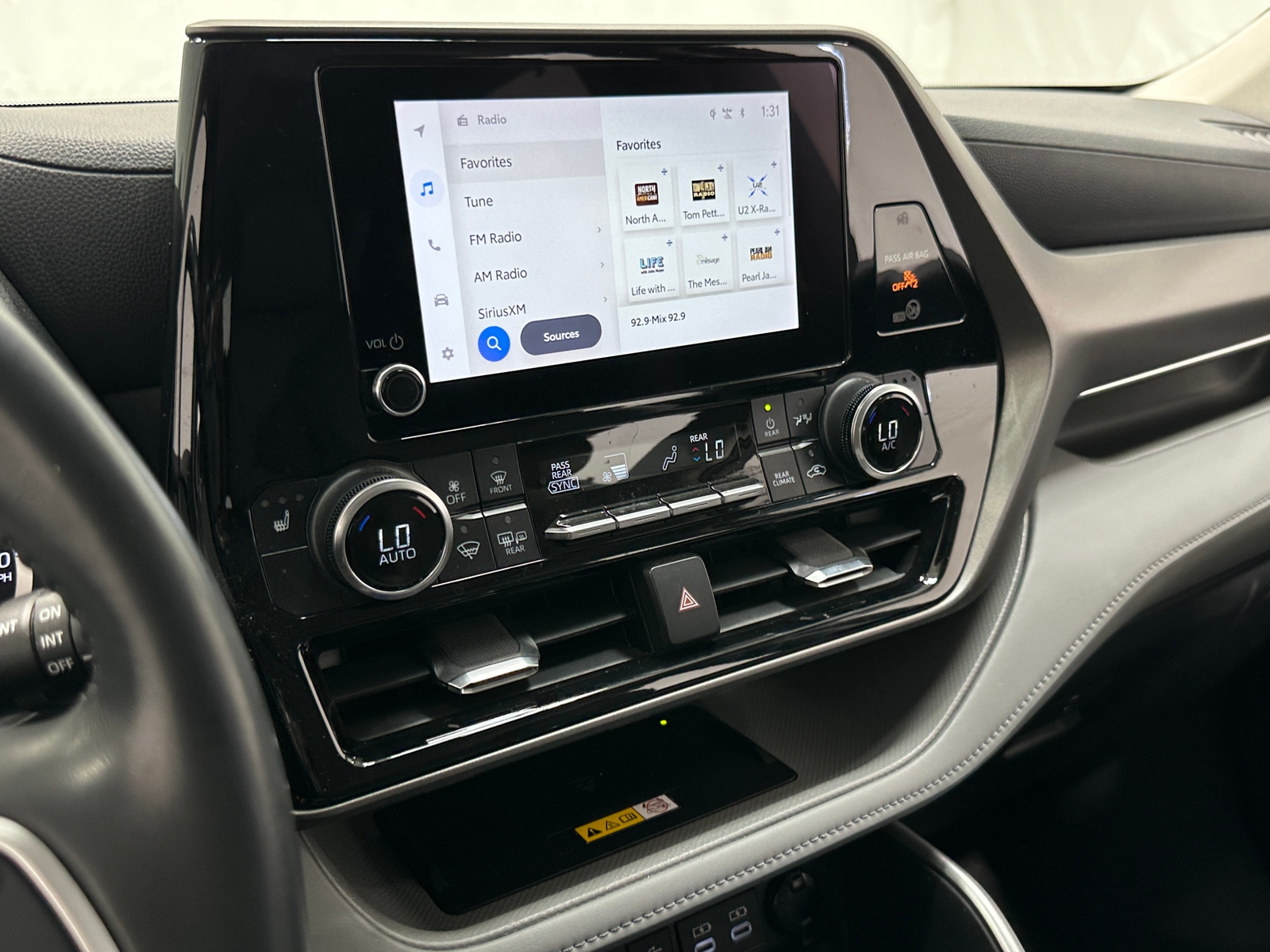 Thumbnail: 2023 Toyota Highlander - 3