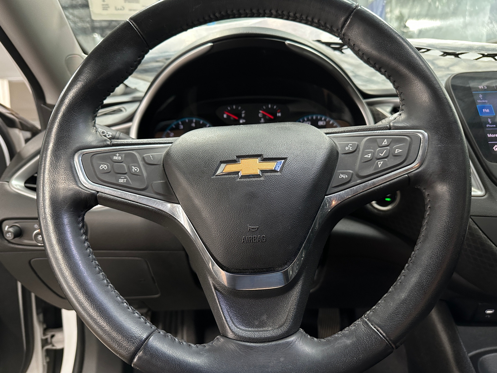 Thumbnail: 2020 Chevrolet Malibu - 5