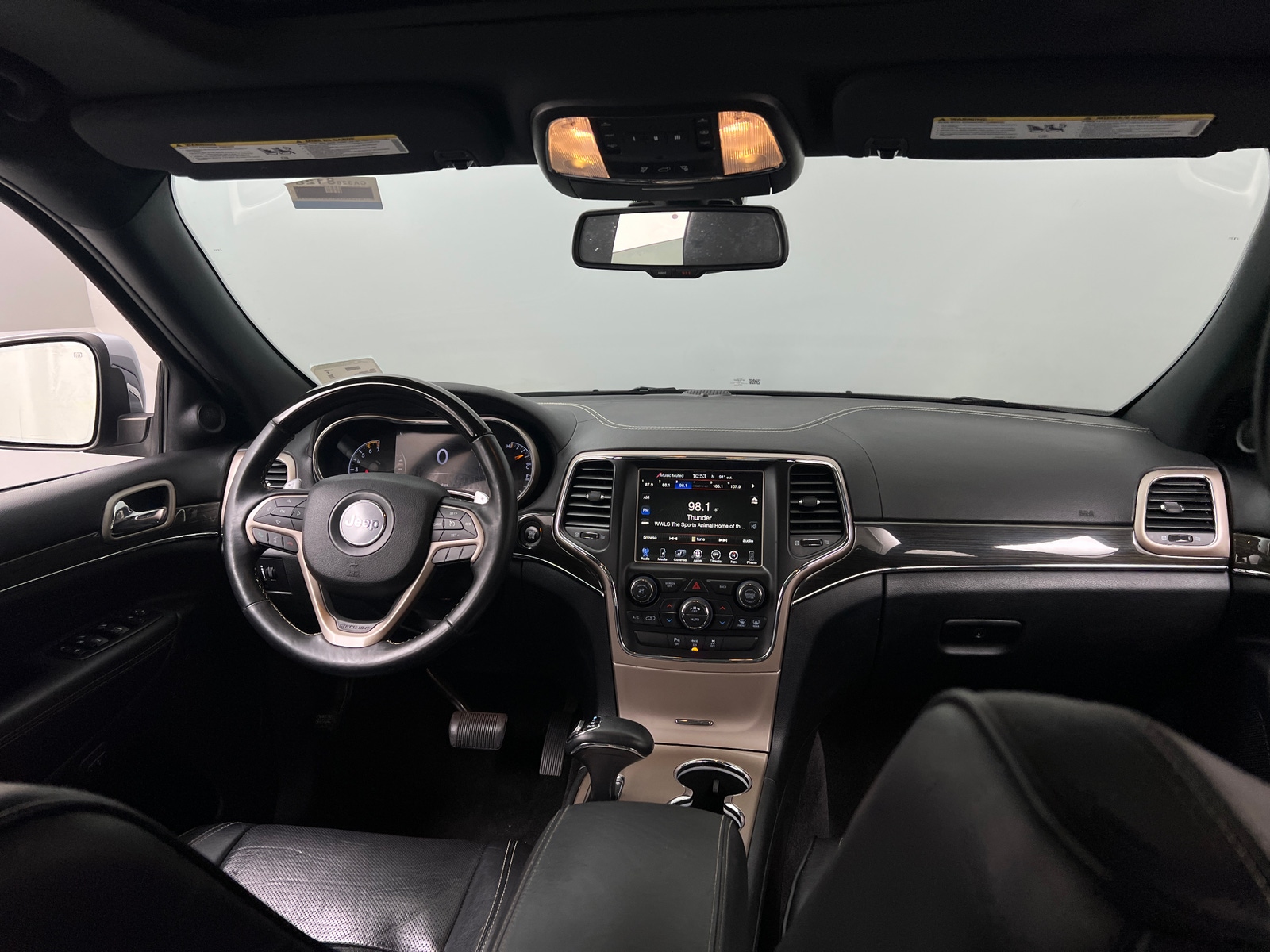 Thumbnail: 2015 Jeep Grand Cherokee - 2