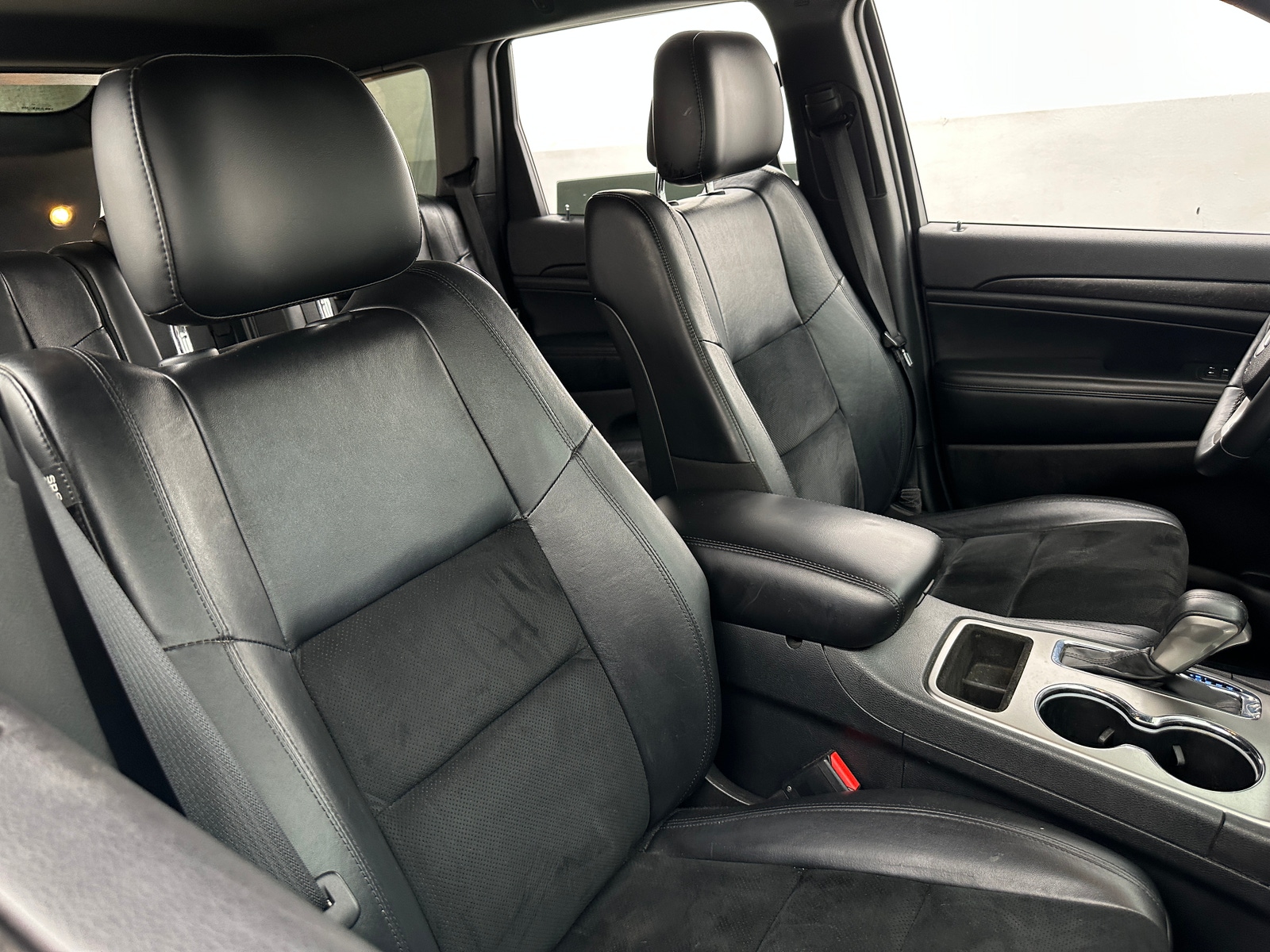Thumbnail: 2017 Jeep Grand Cherokee - 2