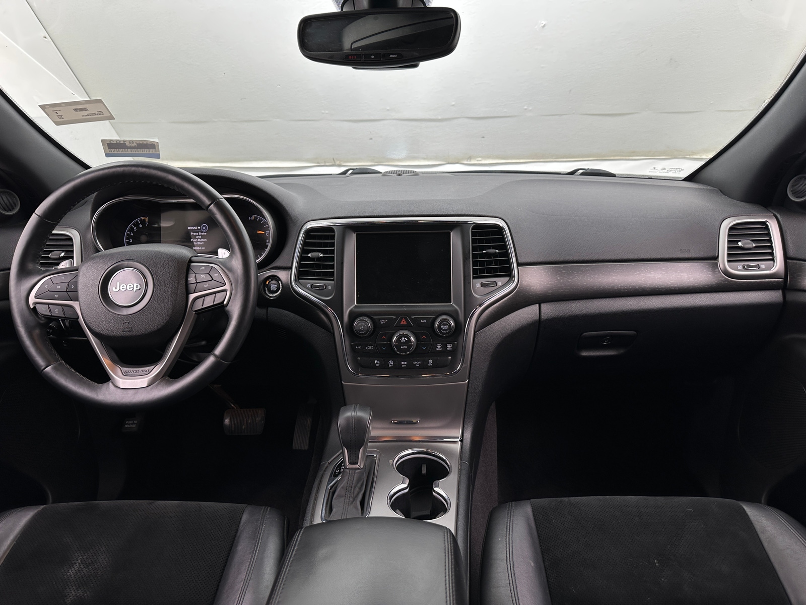 Thumbnail: 2017 Jeep Grand Cherokee - 3