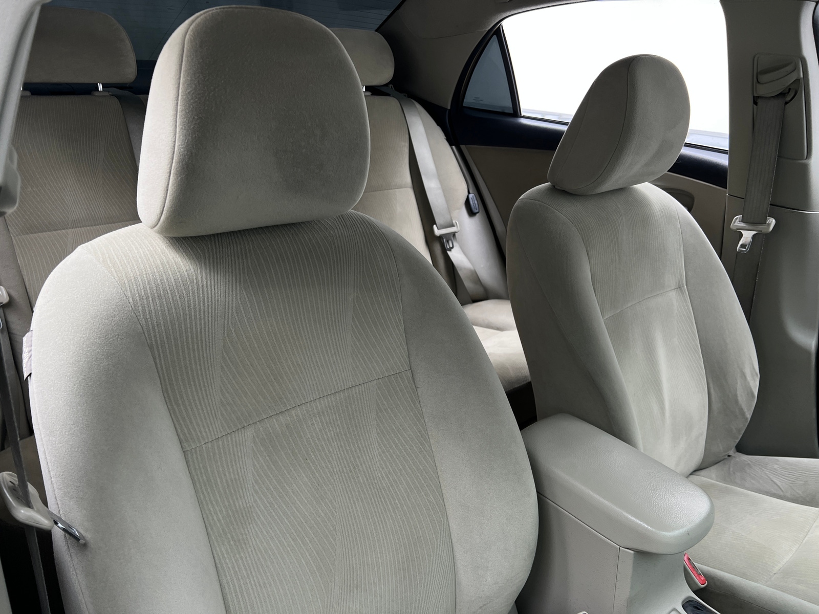 Thumbnail: 2013 Toyota Corolla - 2