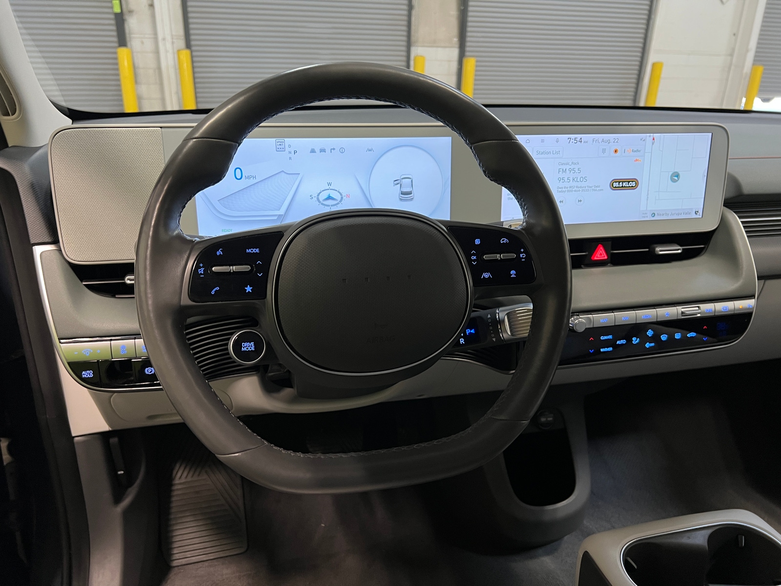Thumbnail: 2023 Hyundai Ioniq 5 - 4