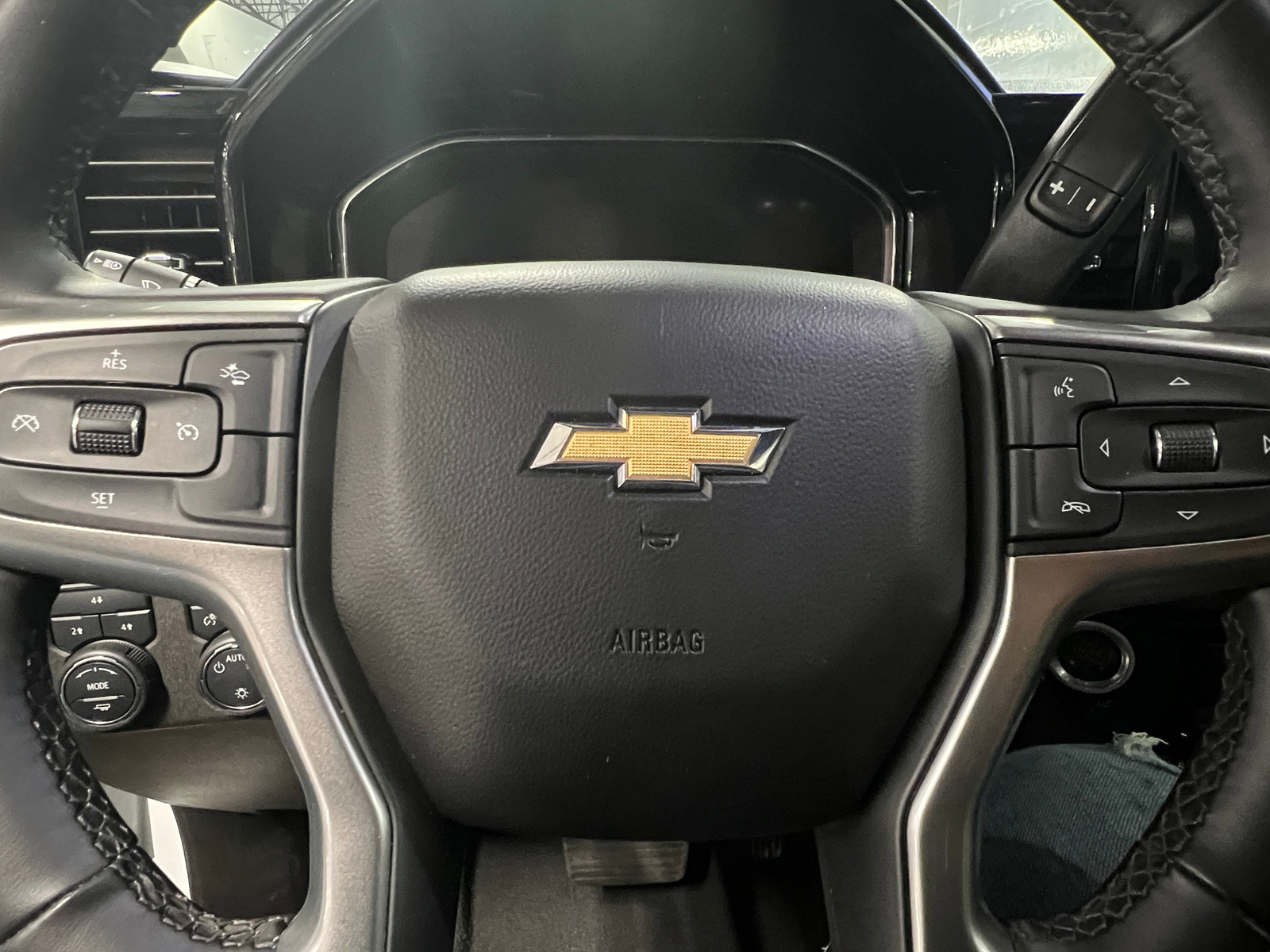 Thumbnail: 2024 Chevrolet Silverado 2500 - 5