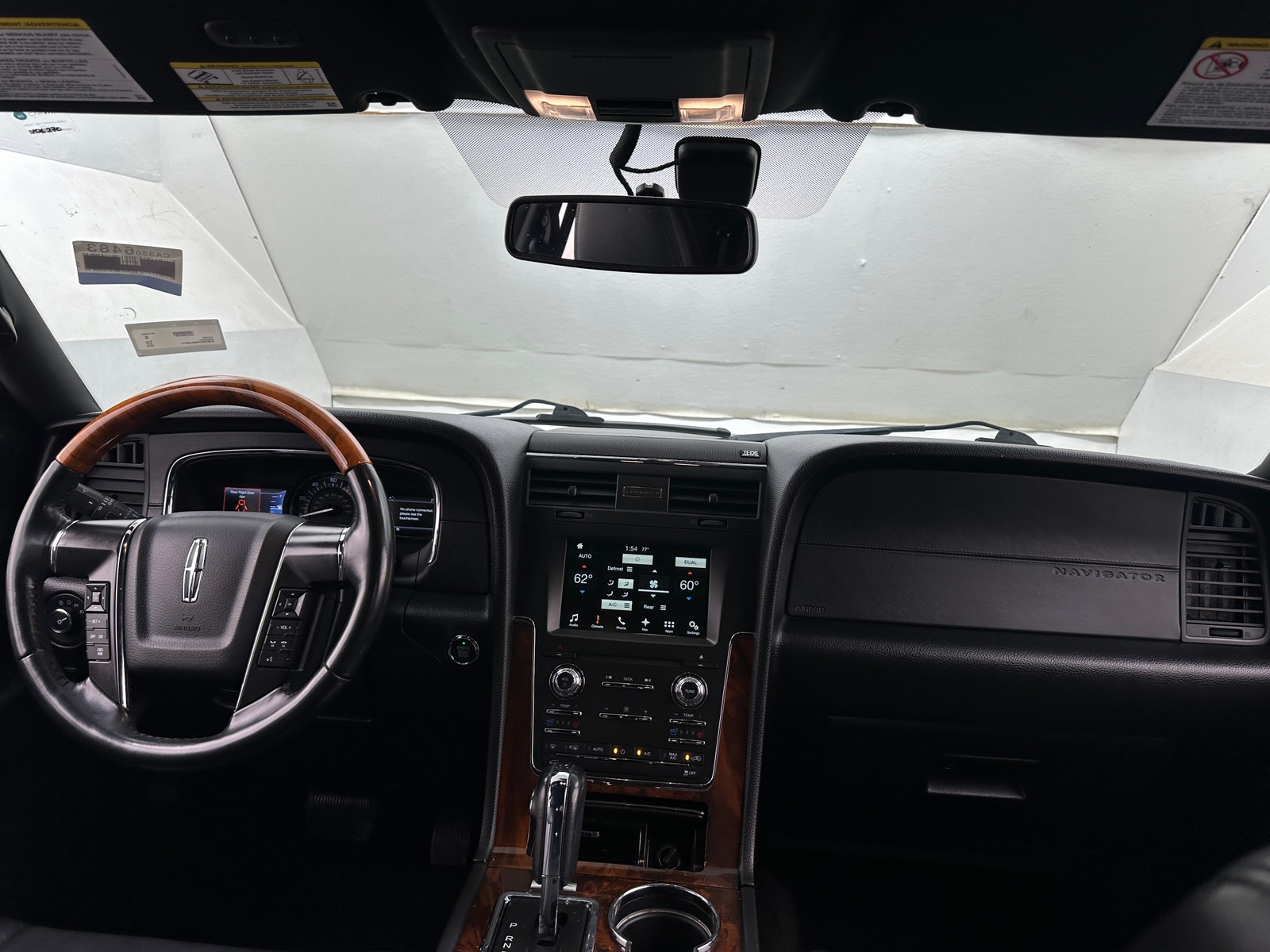 Thumbnail: 2016 Lincoln Navigator - 2