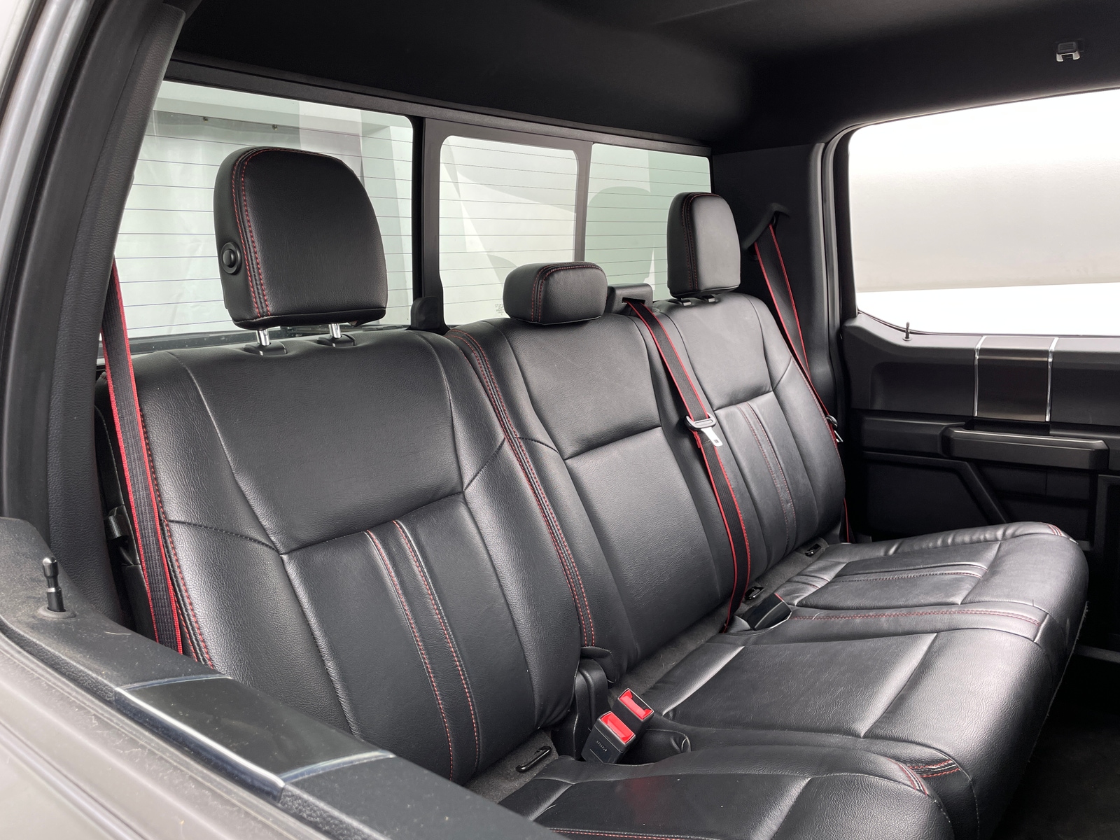 Thumbnail: 2019 Ford Econoline - 6