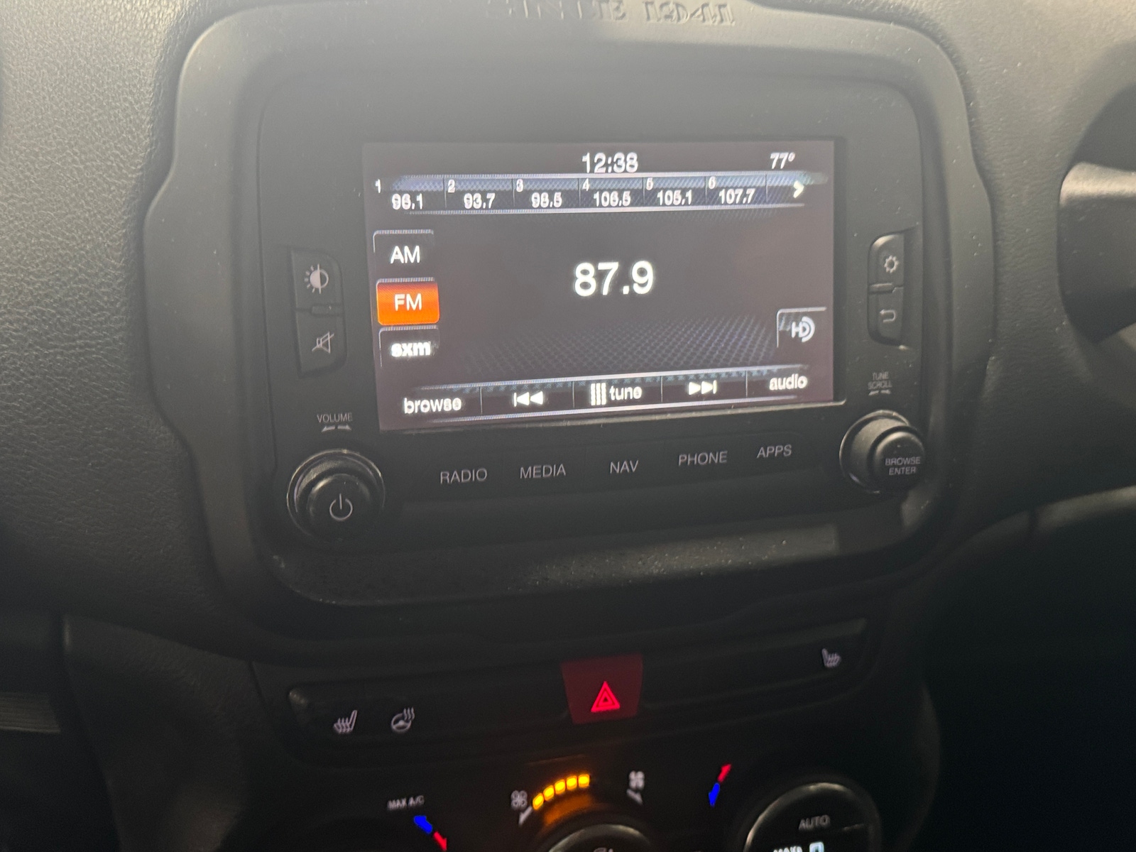 Thumbnail: 2017 Jeep Renegade - 4