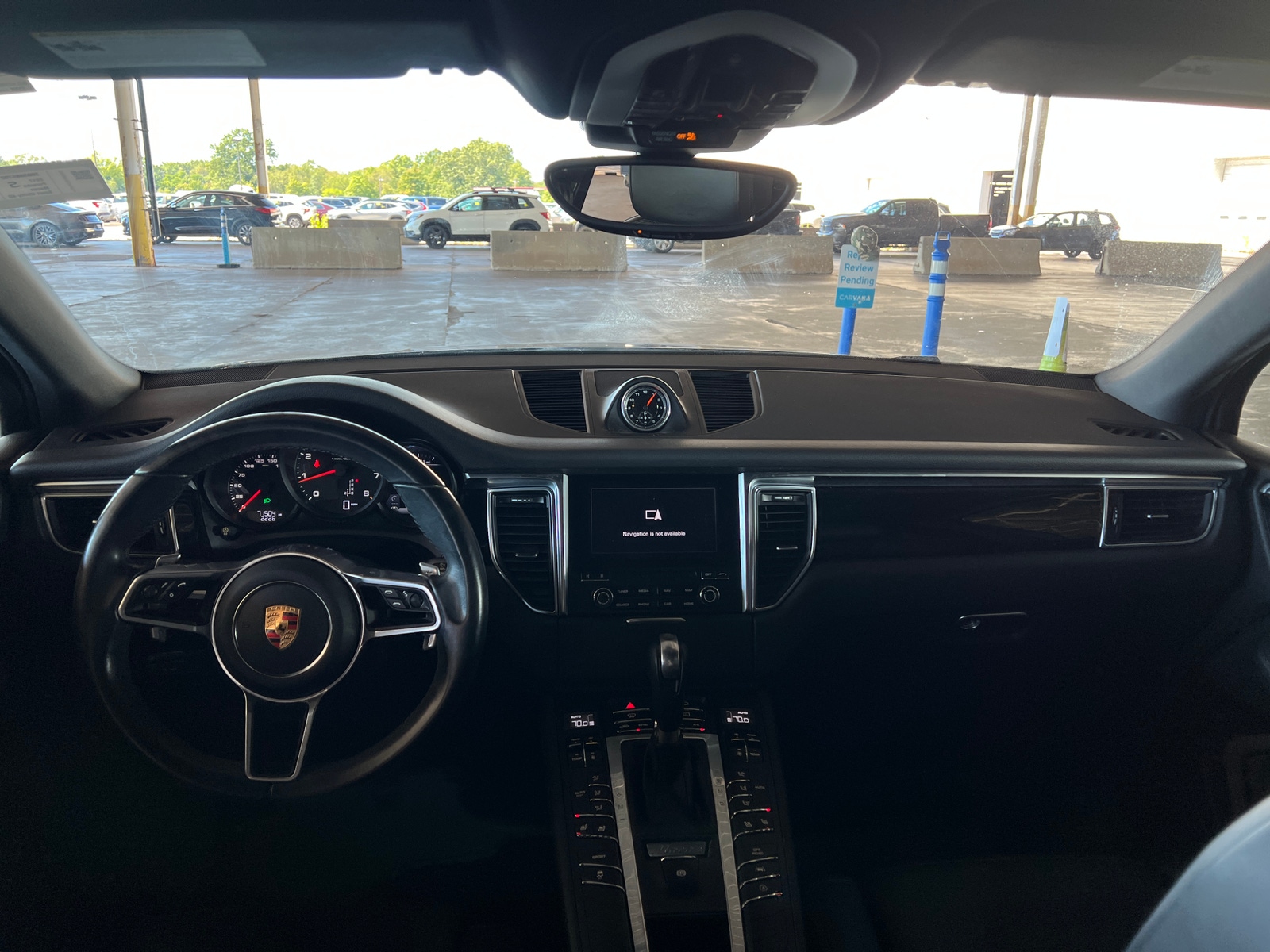 Thumbnail: 2017 Porsche Macan - 2