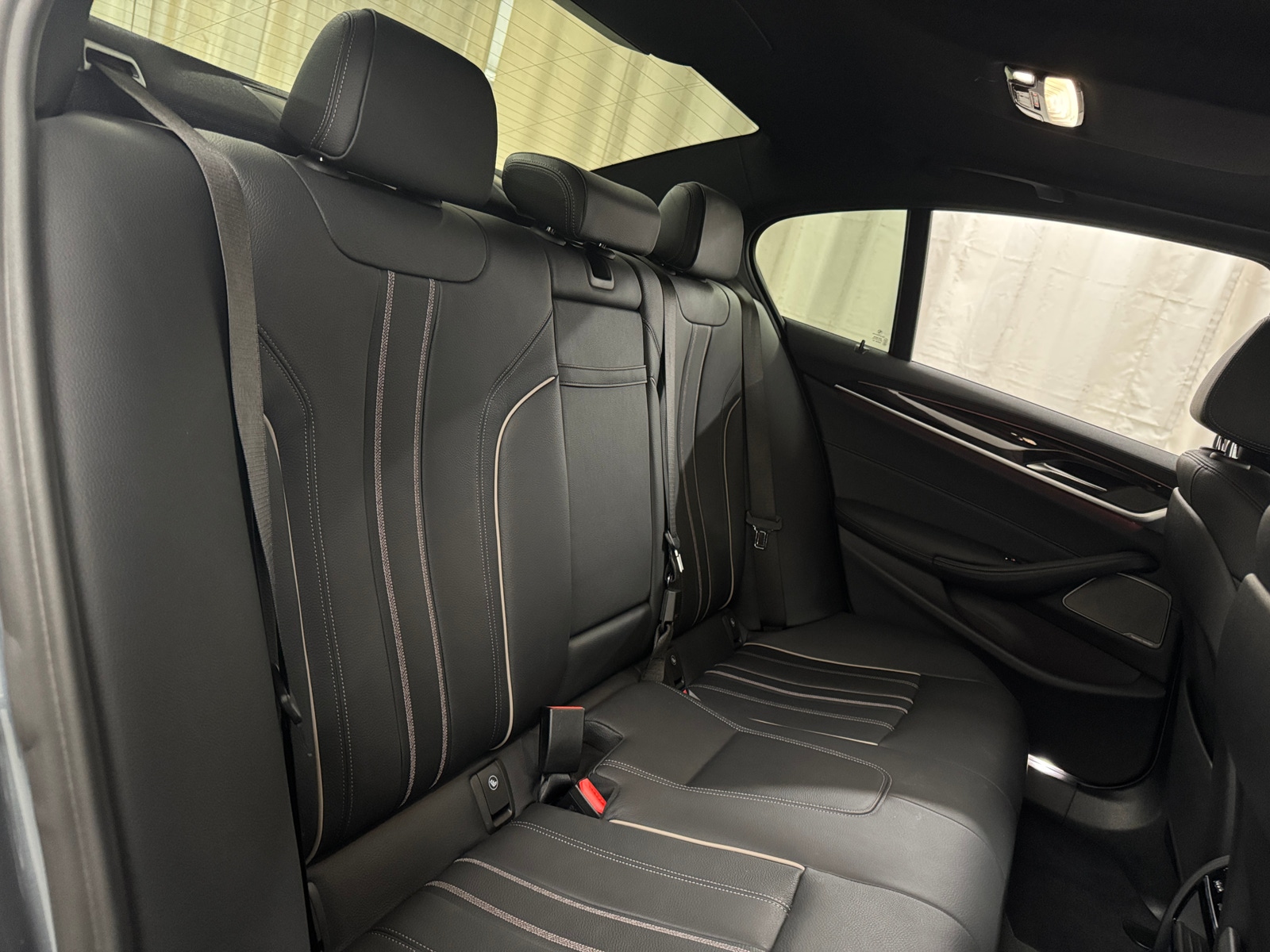 Thumbnail: 2020 BMW 5 Series - 5