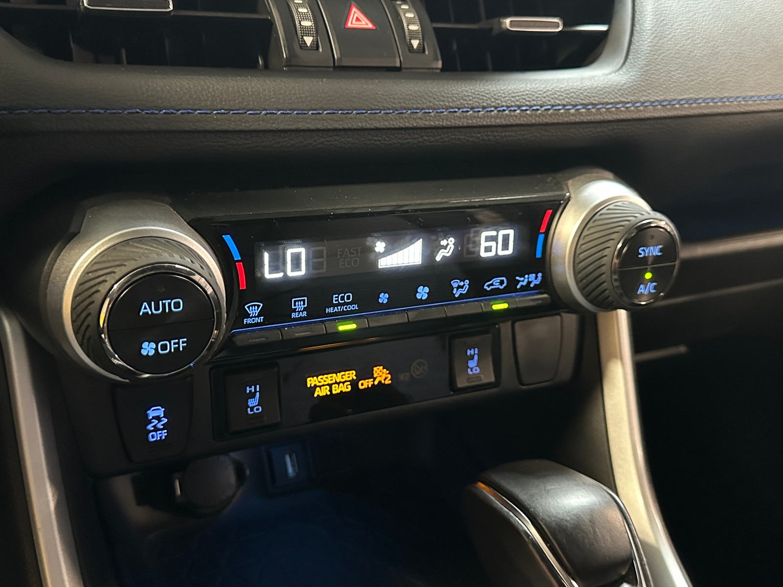 Thumbnail: 2021 Toyota RAV4 - 4