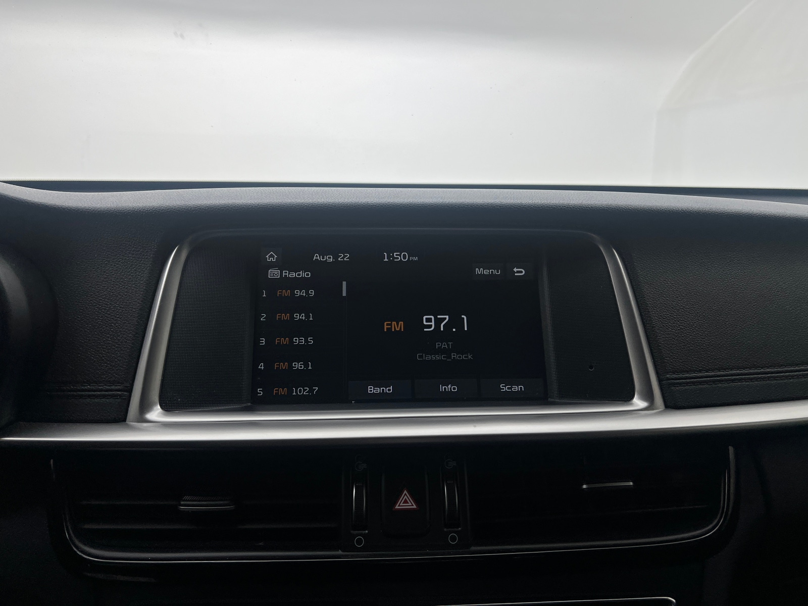 Thumbnail: 2019 Kia Optima - 4