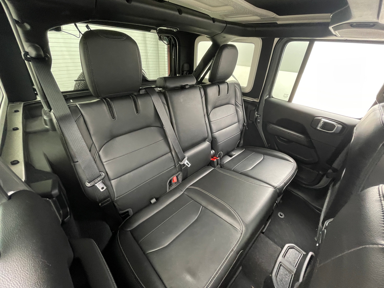 Thumbnail: 2021 Jeep Wrangler - 6