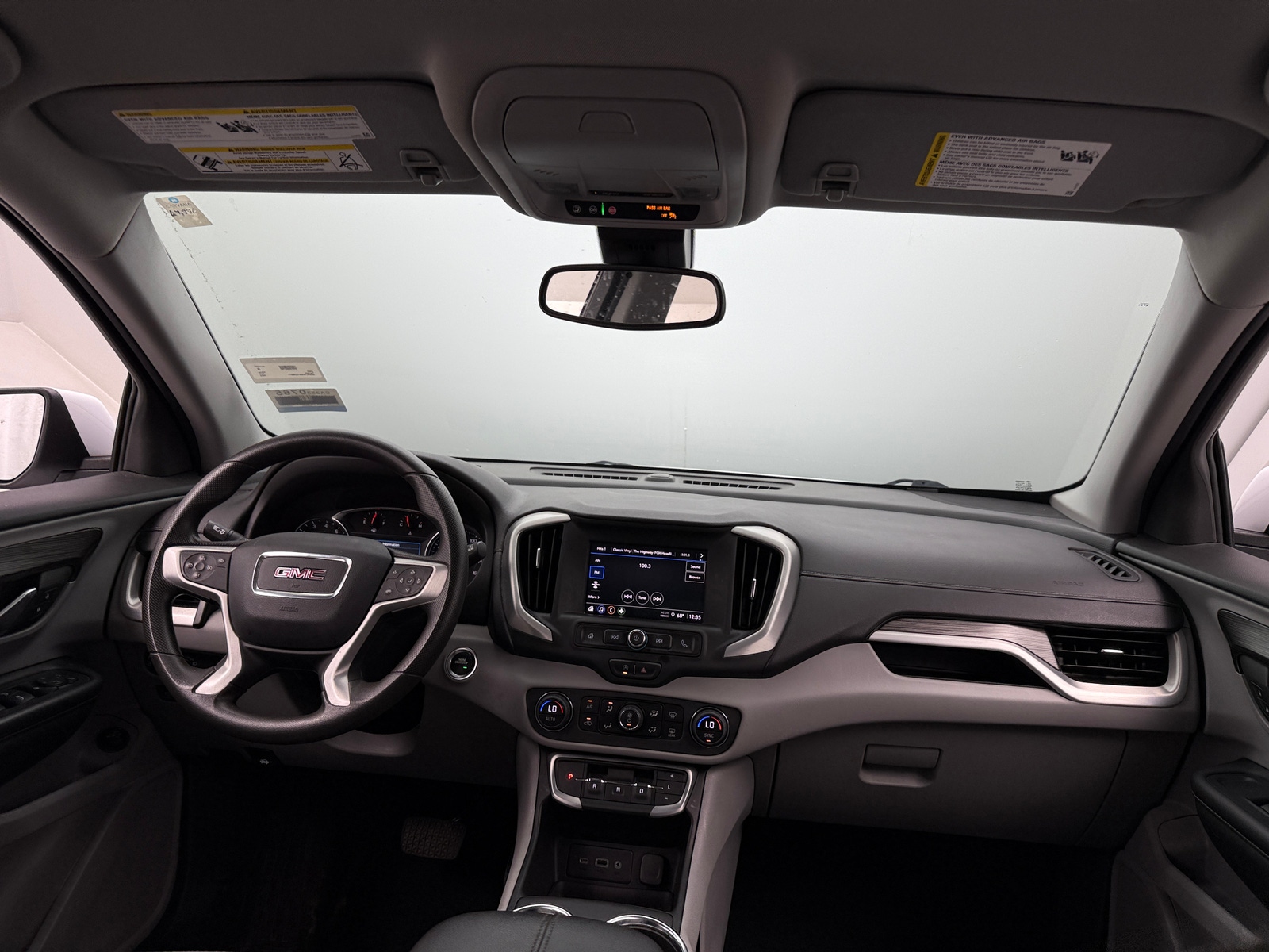 Thumbnail: 2023 GMC Terrain - 3