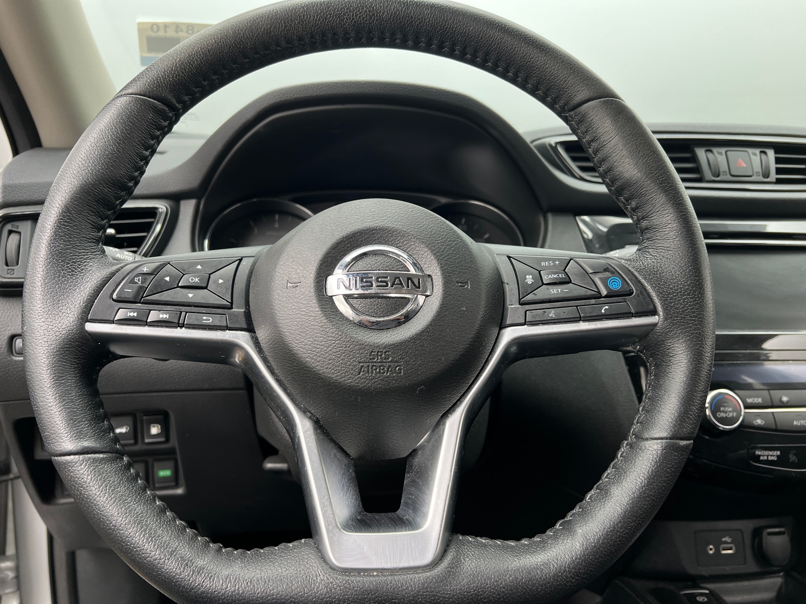 Thumbnail: 2019 Nissan Rogue - 4
