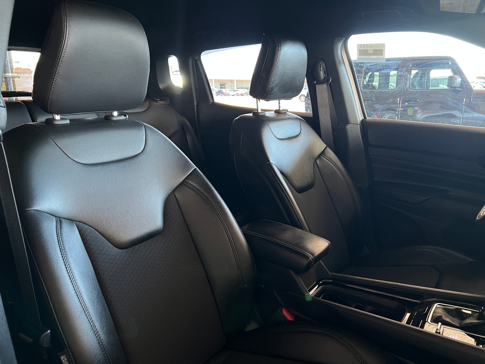 Thumbnail: 2022 Jeep Compass - 6