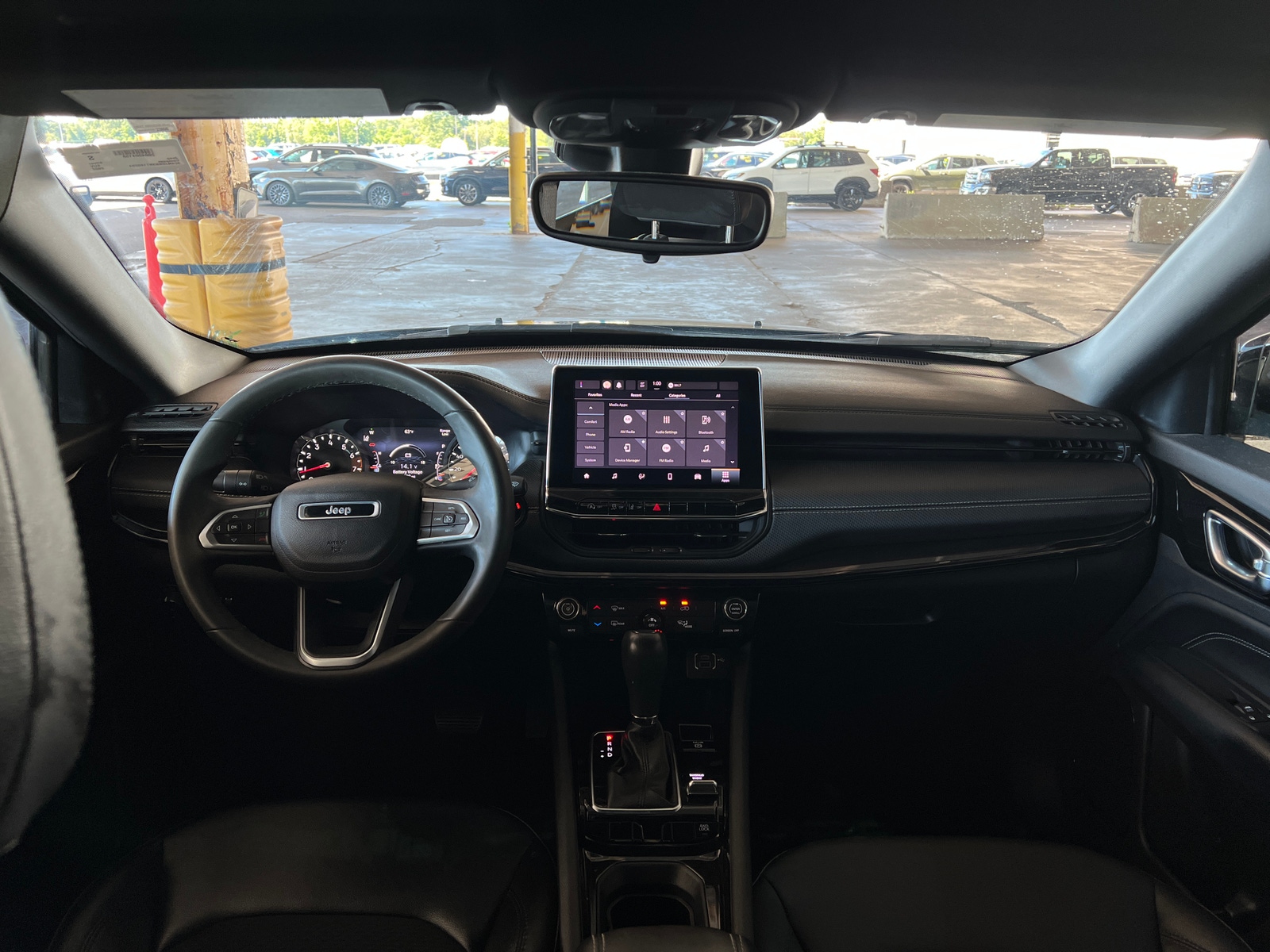 Thumbnail: 2022 Jeep Compass - 3