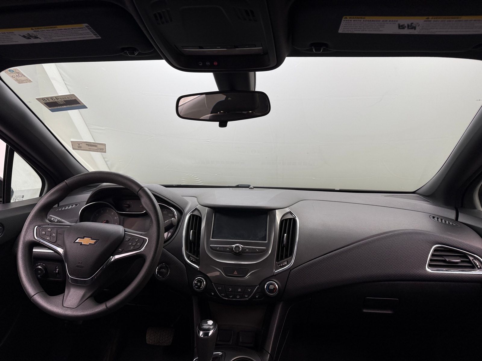 Thumbnail: 2018 Chevrolet Cruze - 3