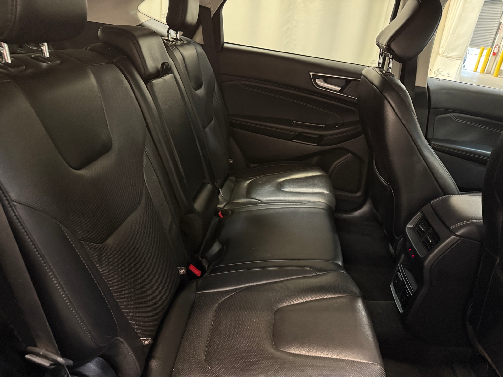 Thumbnail: 2020 Ford Edge - 5