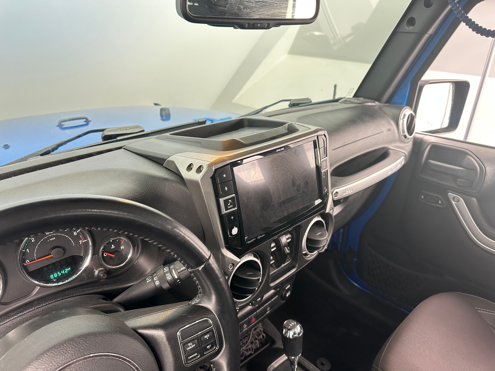 Thumbnail: 2015 Jeep Wrangler - 3