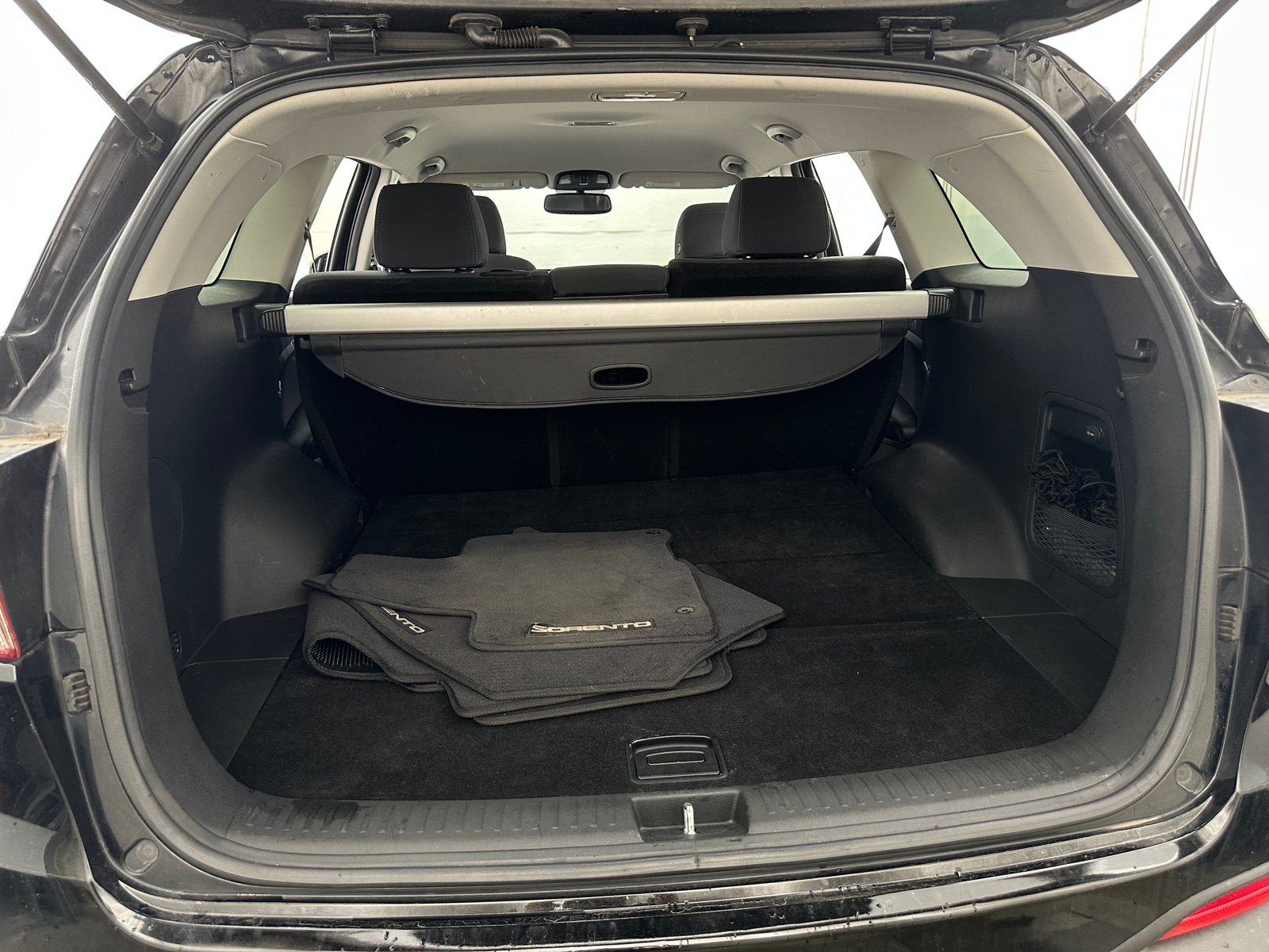 Thumbnail: 2017 Kia Sorento - 7