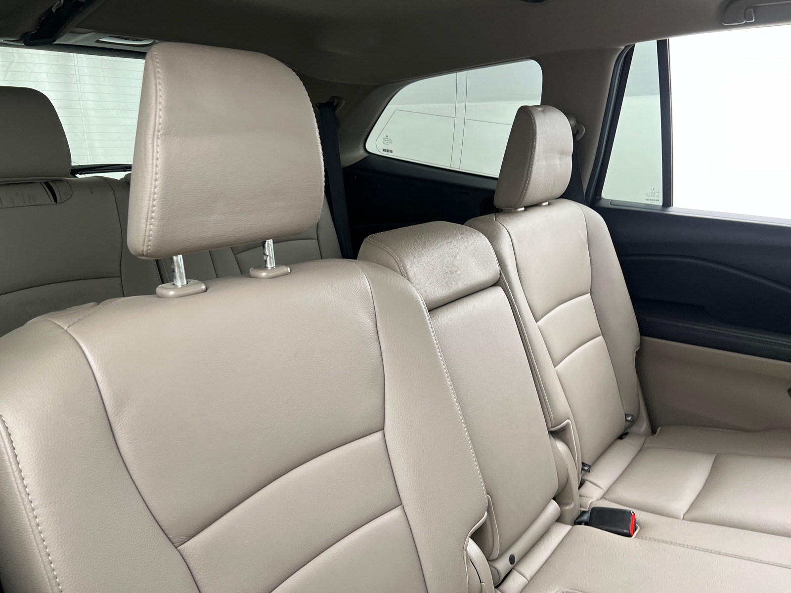 Thumbnail: 2017 Honda Pilot - 5