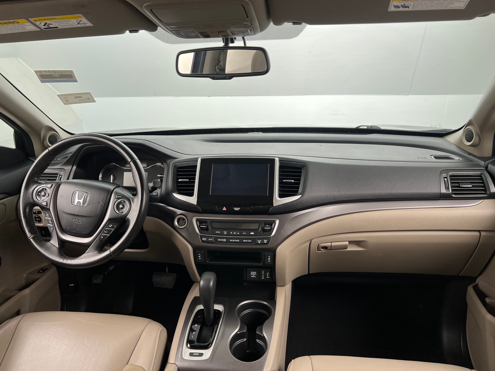 Thumbnail: 2017 Honda Pilot - 2