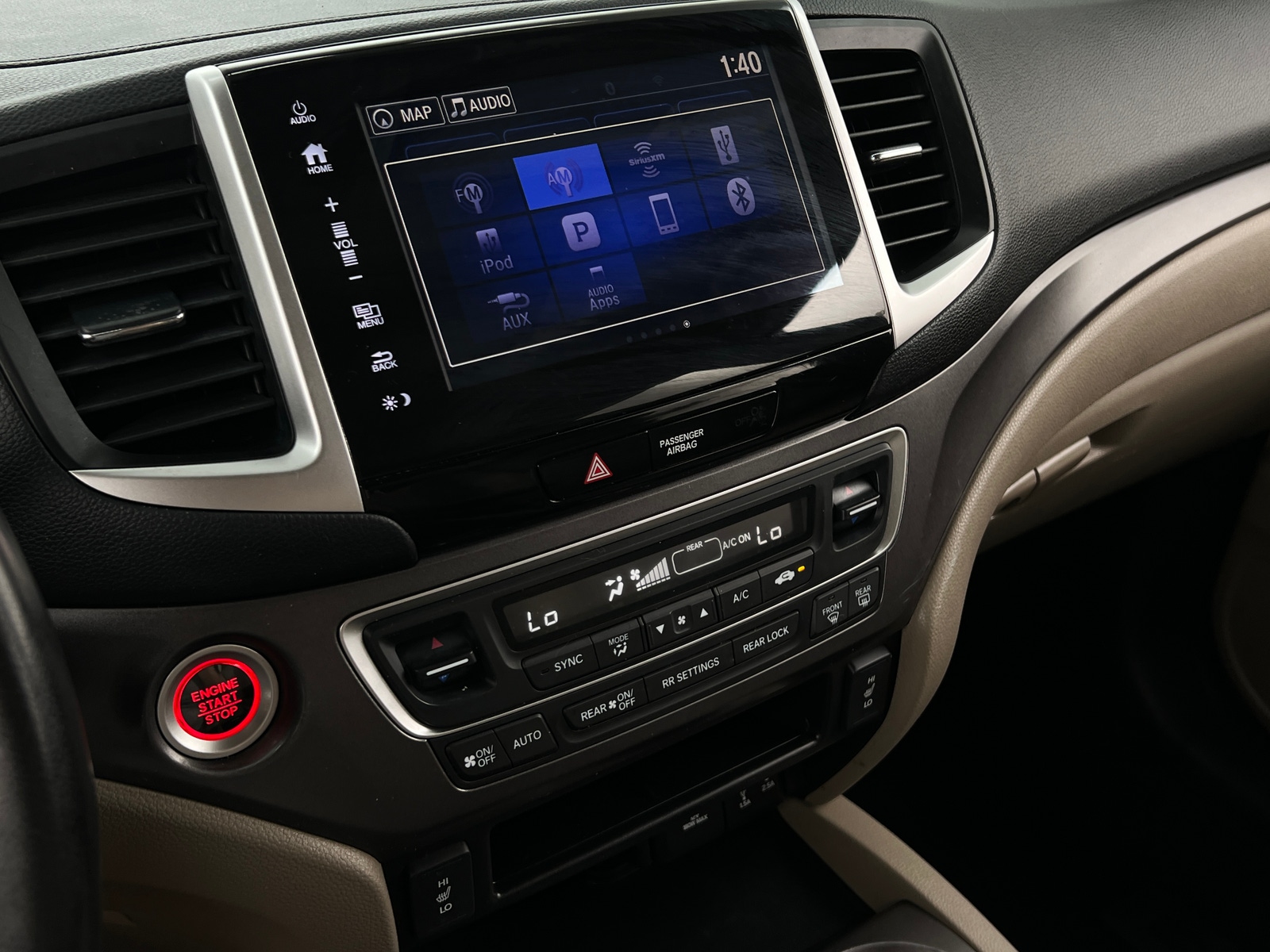 Thumbnail: 2017 Honda Pilot - 3