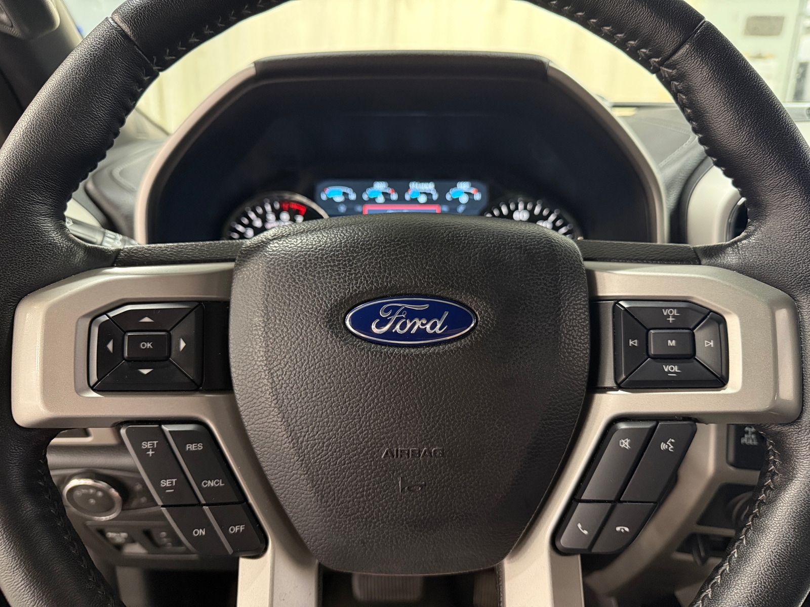 Thumbnail: 2018 Ford Econoline - 4