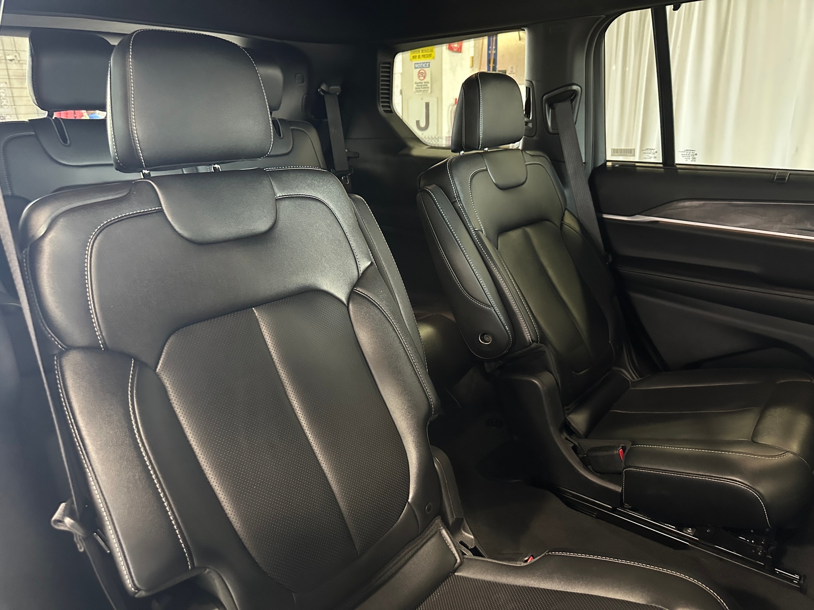 Thumbnail: 2024 Jeep Grand Cherokee L - 5