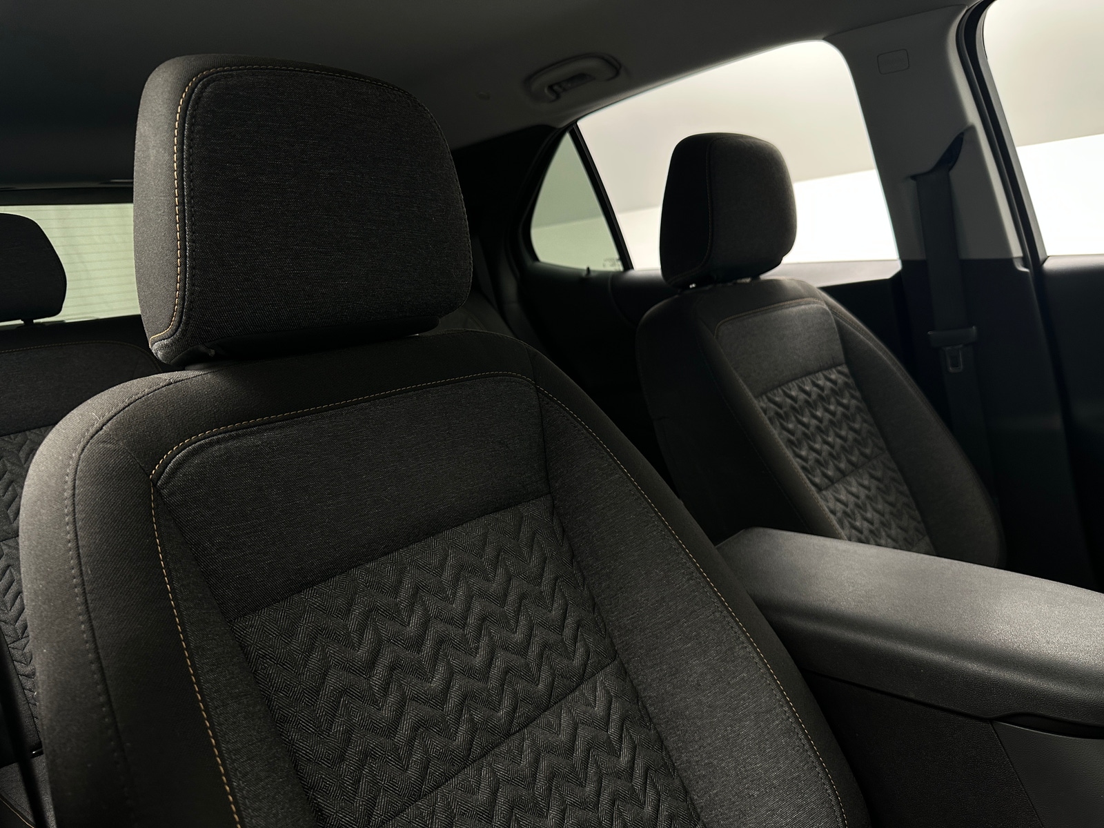 Thumbnail: 2023 Chevrolet Equinox - 2
