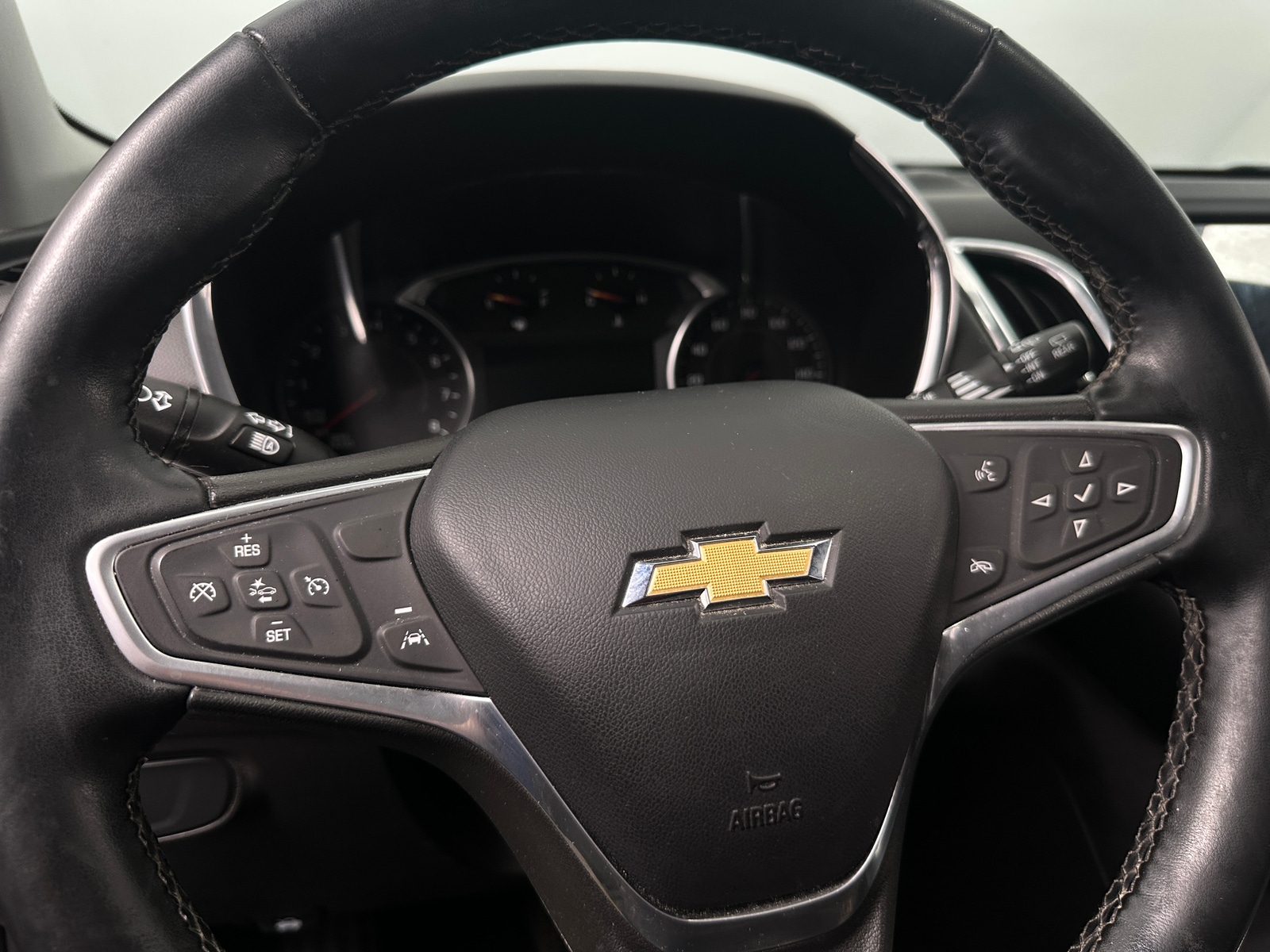 Thumbnail: 2023 Chevrolet Equinox - 5