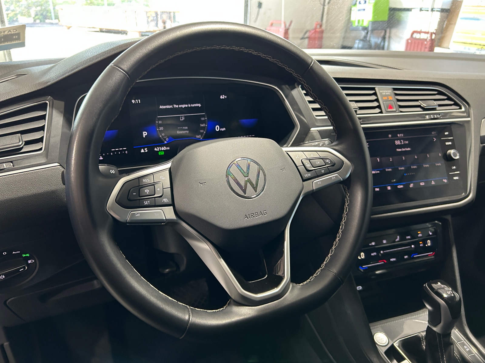 Thumbnail: 2024 Volkswagen Tiguan - 5