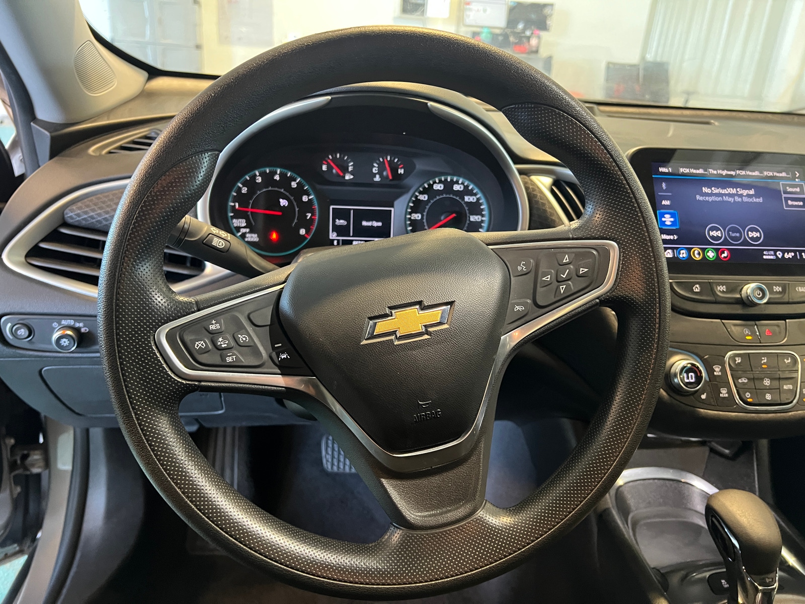Thumbnail: 2023 Chevrolet Malibu - 5
