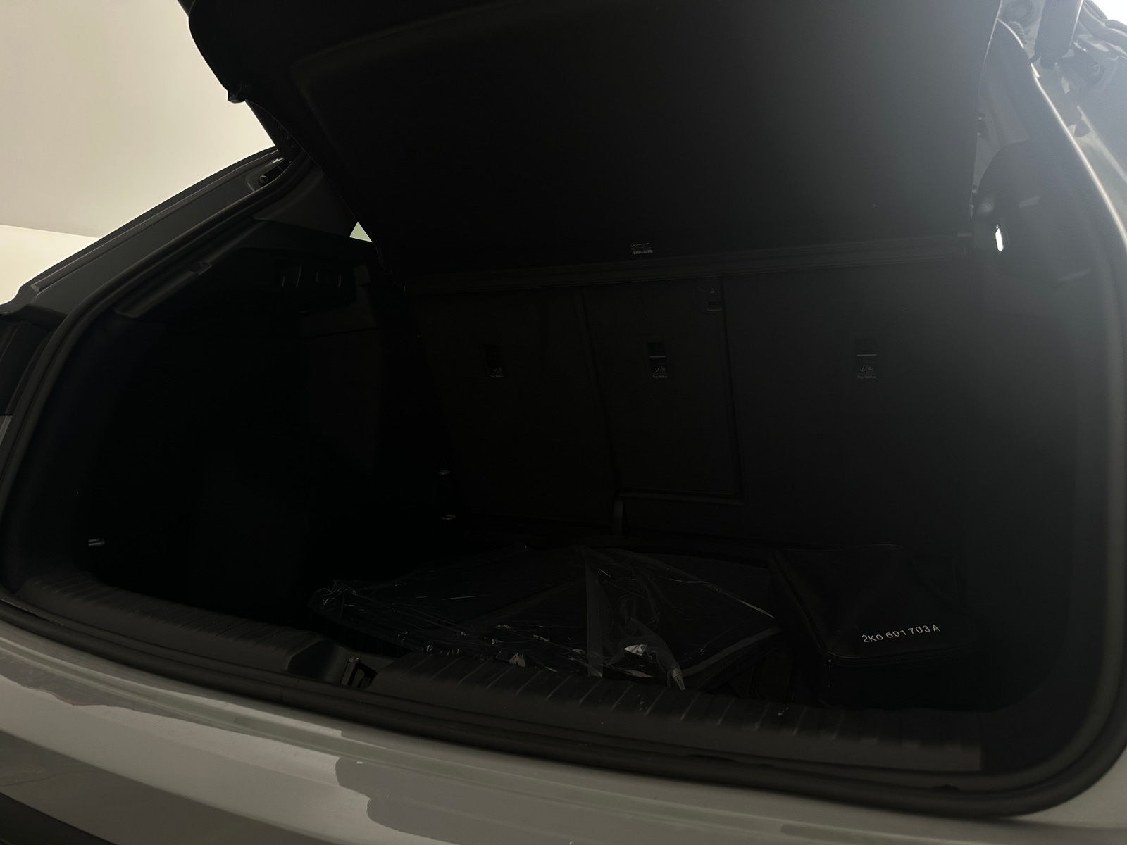 Thumbnail: 2023 Audi Q4 e-tron - 6