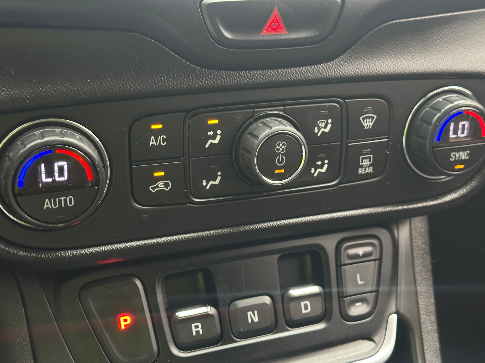 Thumbnail: 2018 GMC Terrain - 3