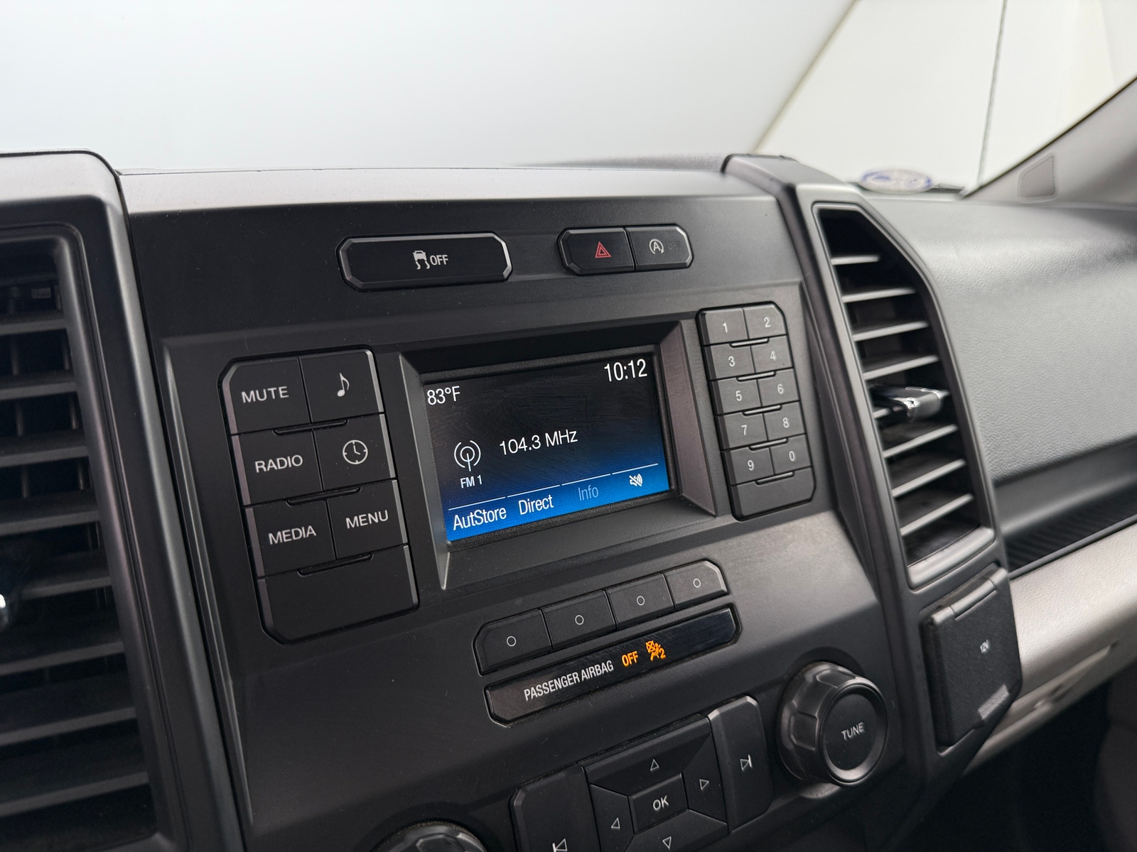 Thumbnail: 2019 Ford Econoline - 4