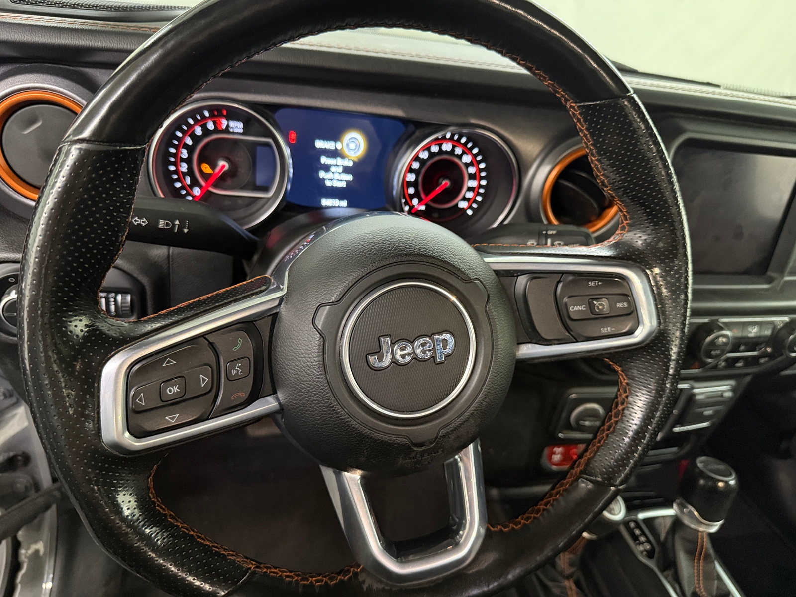 Thumbnail: 2021 Jeep Gladiator - 4