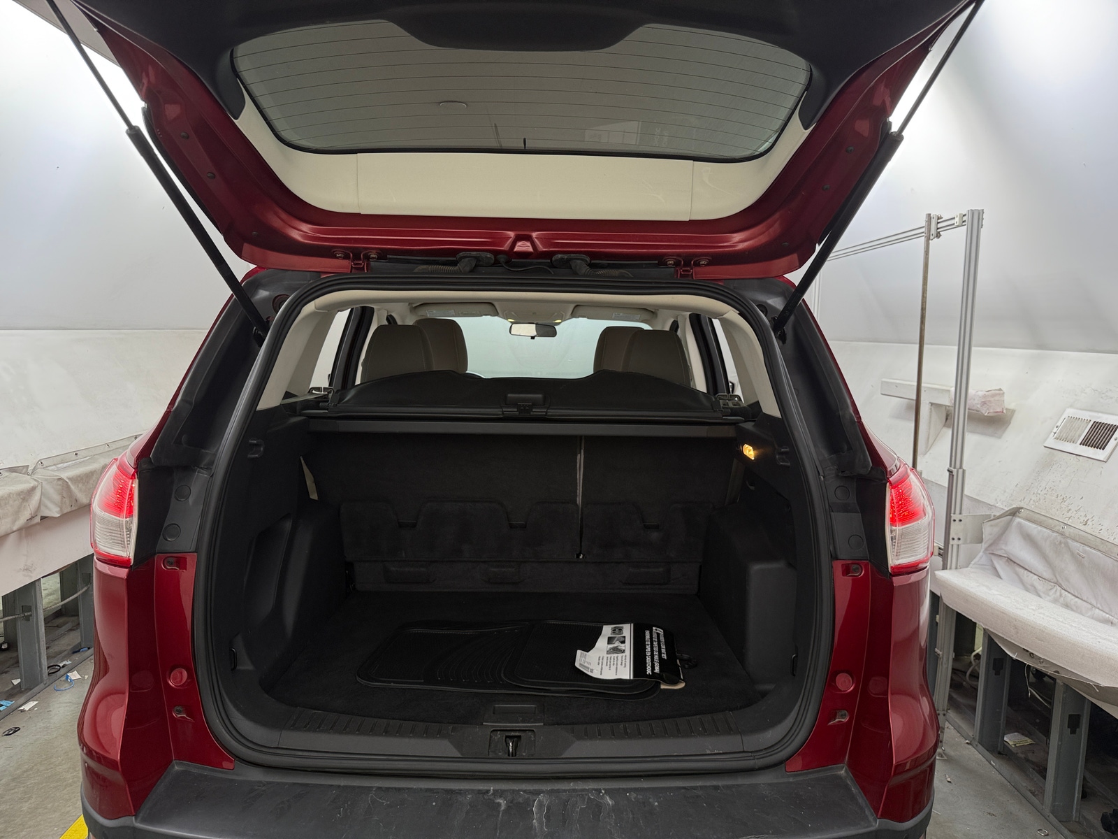 Thumbnail: 2016 Ford Escape - 7