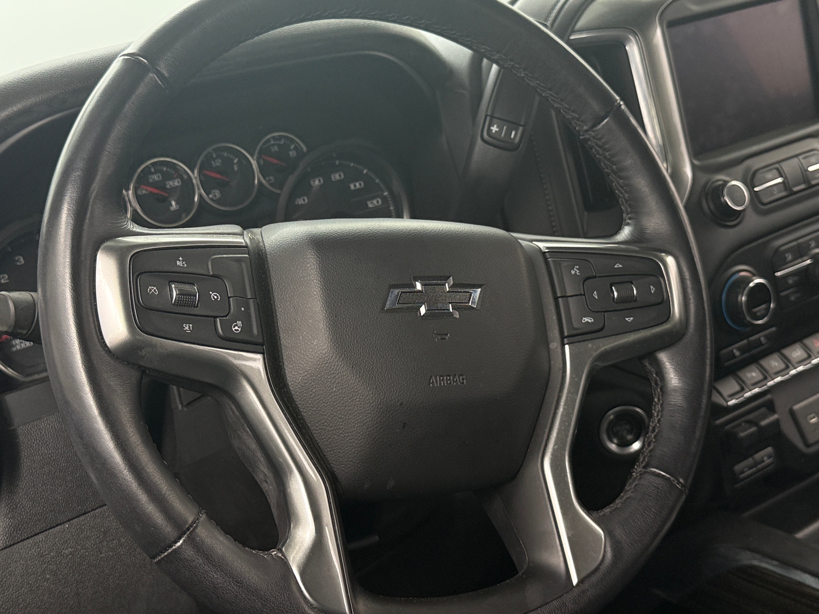 Thumbnail: 2021 Chevrolet Silverado 1500 - 4
