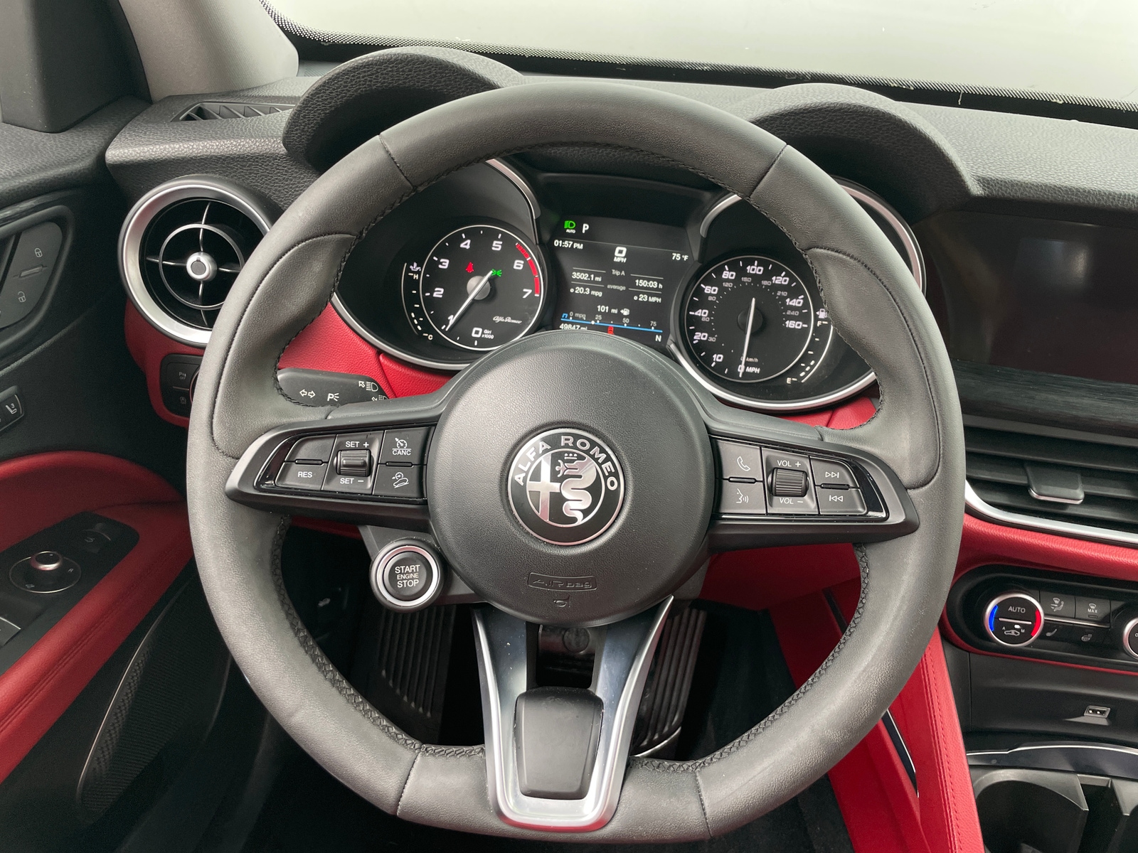 Thumbnail: 2020 Alfa Romeo Stelvio - 4
