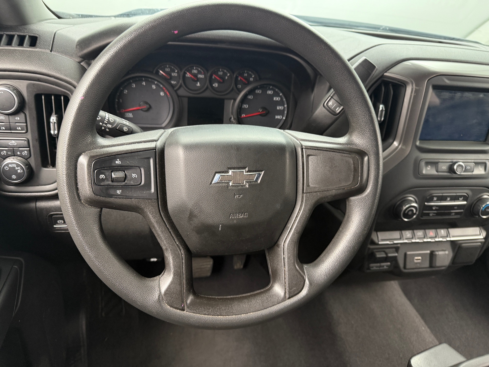 Thumbnail: 2019 Chevrolet Silverado 1500 - 5