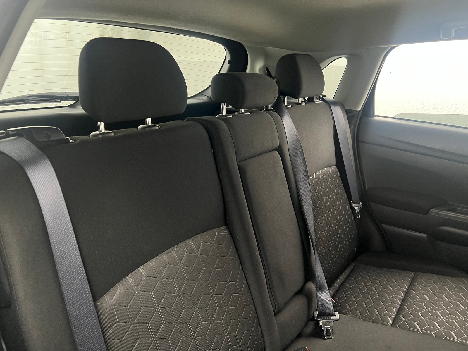 Thumbnail: 2021 Mitsubishi Outlander Sport - 6