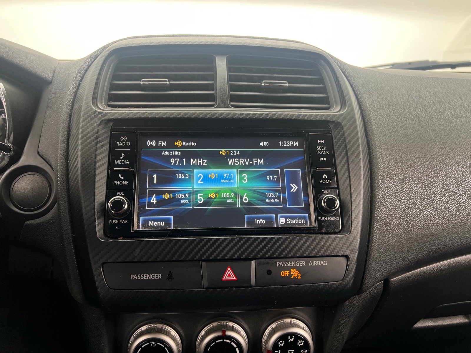 Thumbnail: 2021 Mitsubishi Outlander Sport - 4