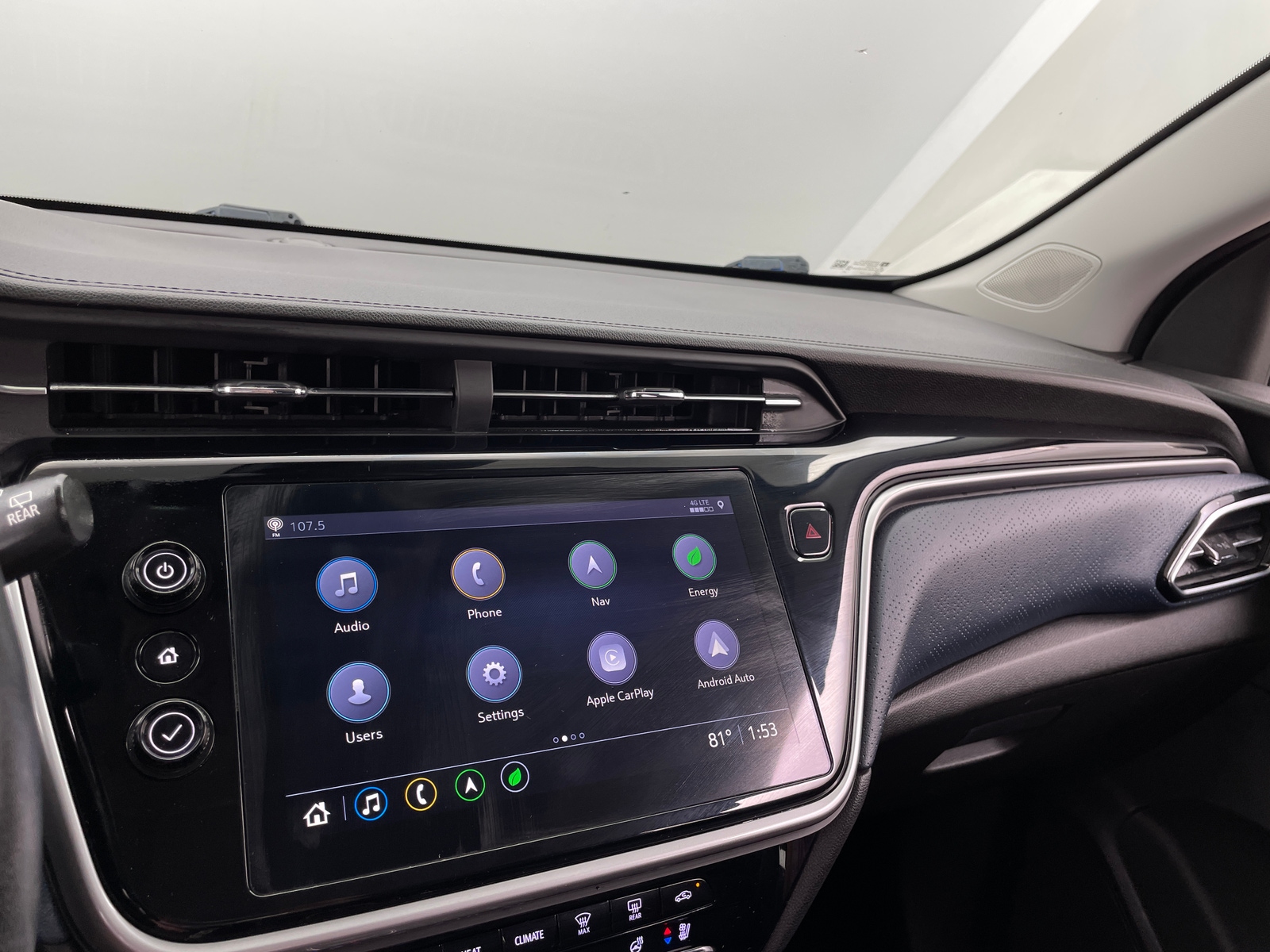 Thumbnail: 2022 Chevrolet Bolt EUV - 3